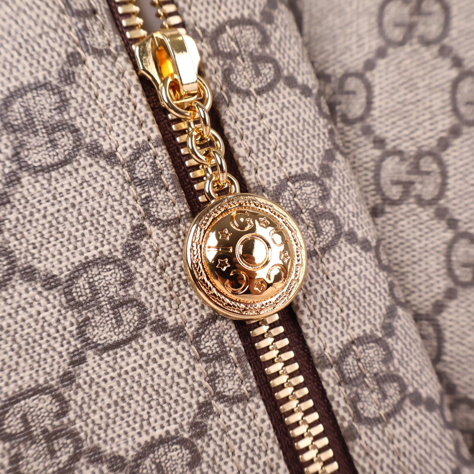 J3204 Gucci Tote Bag Rajah Tiger Large Tote | Pre-Owned Like New Beige and Brown GG Supreme canvas GG monogram