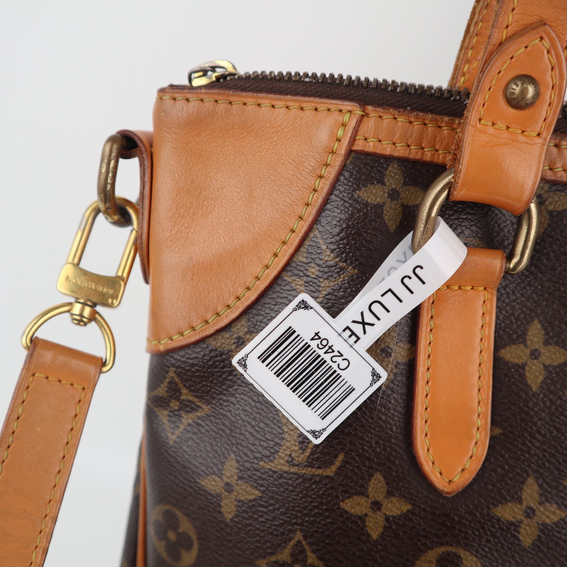 C2464R Louis Vuitton Shoulder Bag Monogram Canvas Odeon GM | Pre-Owned Very Good Brown Monogram Canvas