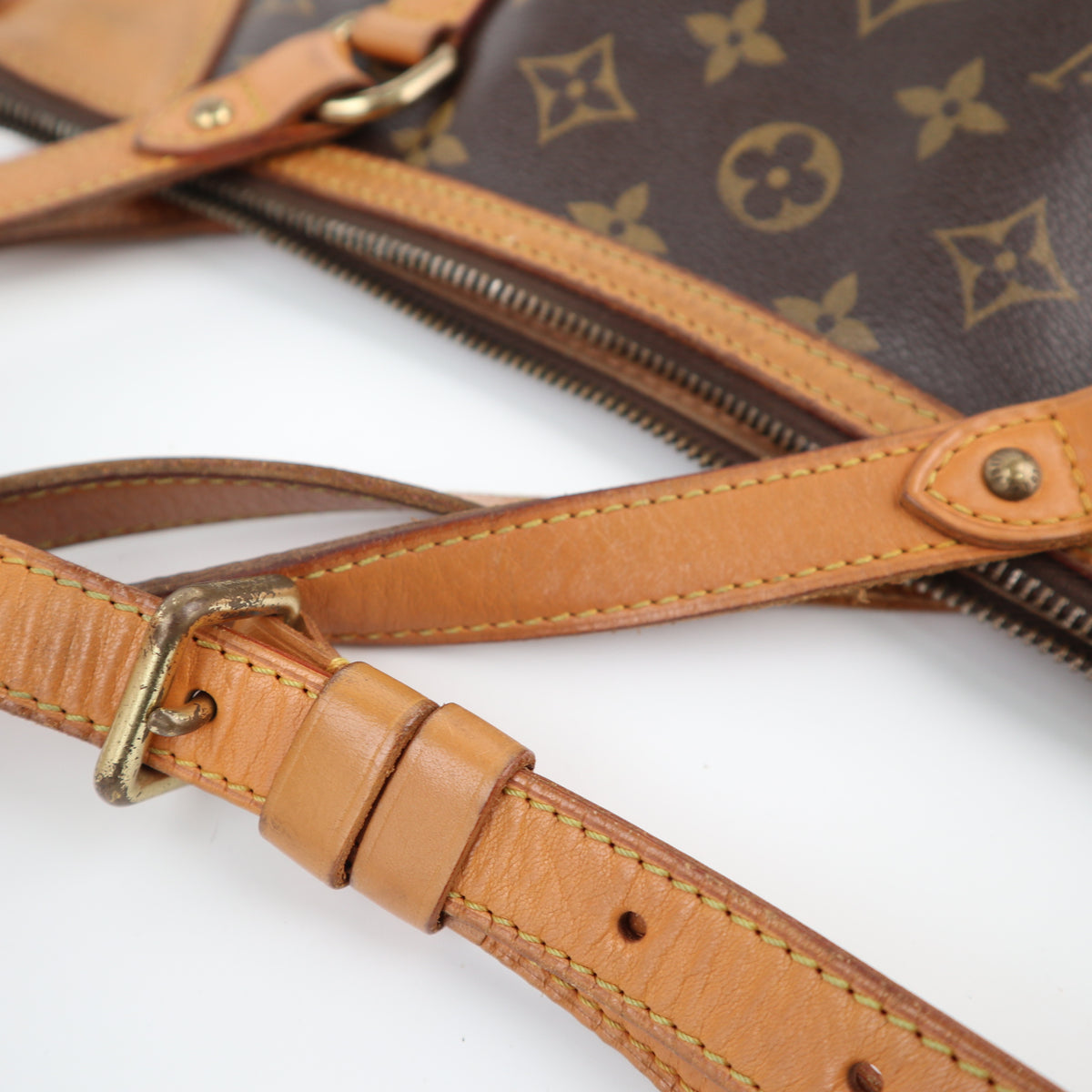 C2464R Louis Vuitton Shoulder Bag Monogram Canvas Odeon GM | Pre-Owned Very Good Brown Monogram Canvas