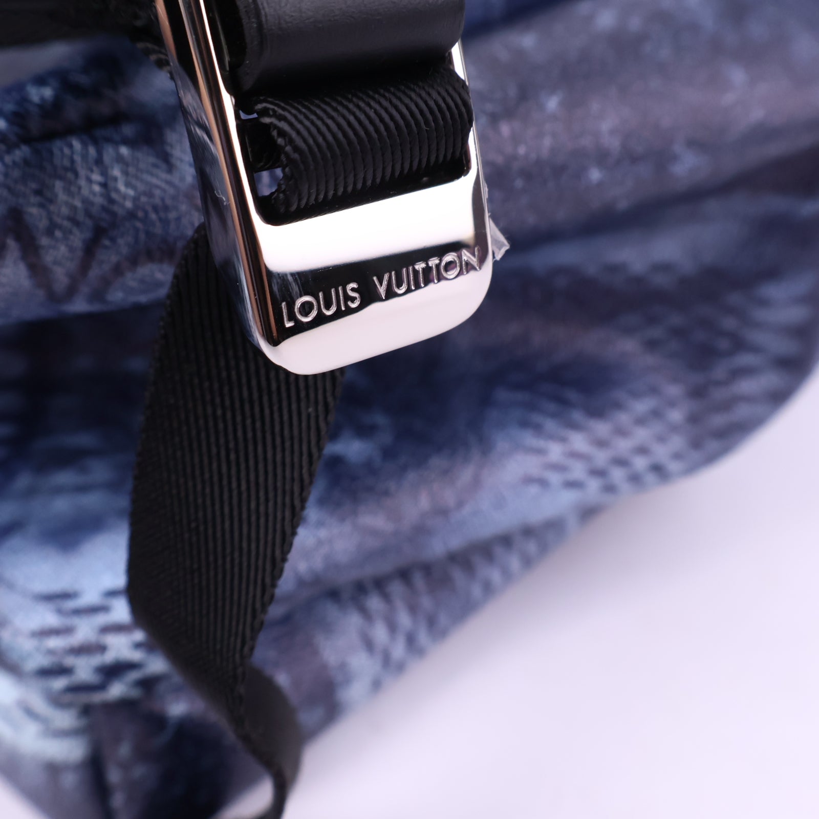 J3203 Louis Vuitton Backpack Discovery Backpack PM | Pre-Owned  Marine Blue Damier coated canvas with cowhide leather trim