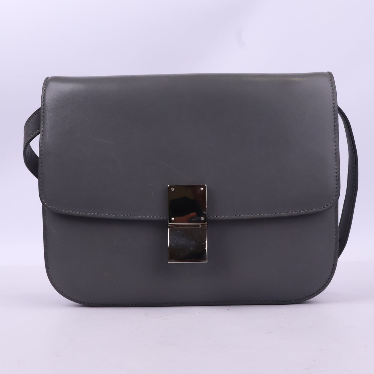 J1072 Celine Crossbody Bag Medium Classic Box | Pre-Owned
