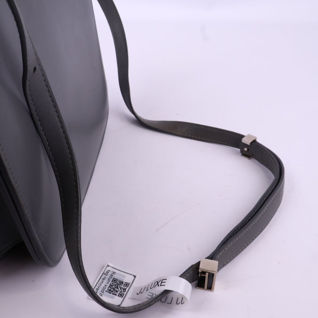 J1072 Celine Crossbody Bag Medium Classic Box | Pre-Owned