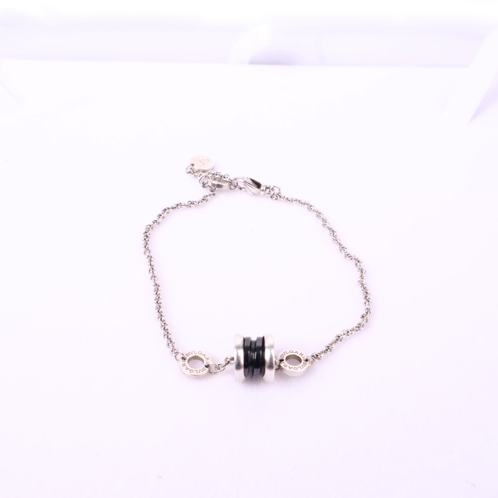 J1077 Bvlgari Bracelet Save the Children Bracelet | Pre-Owned Metallic Metal/Plain
