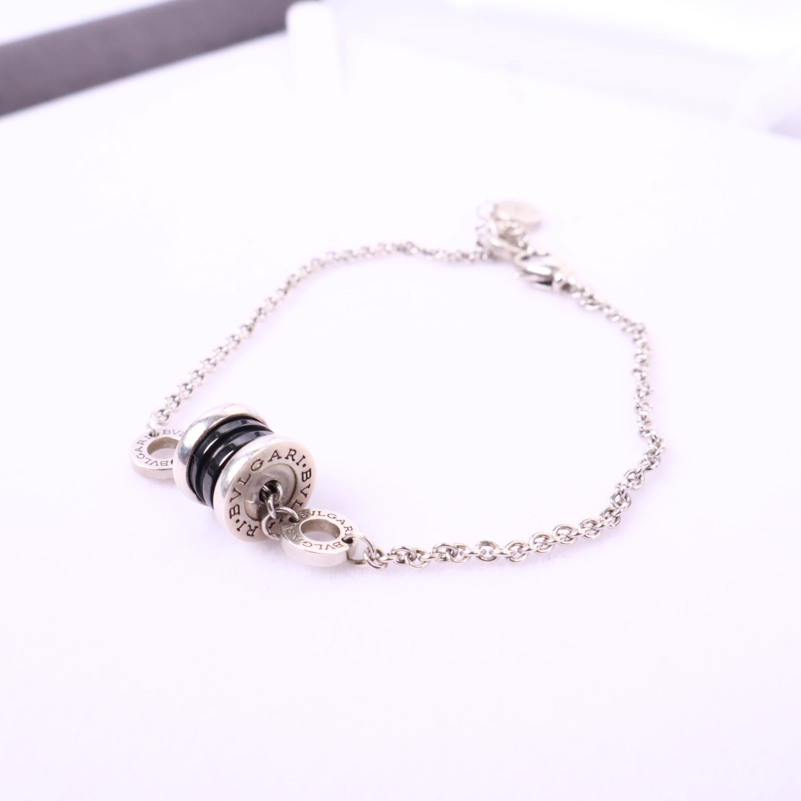 J1077 Bvlgari Bracelet Save the Children Bracelet | Pre-Owned Metallic Metal/Plain