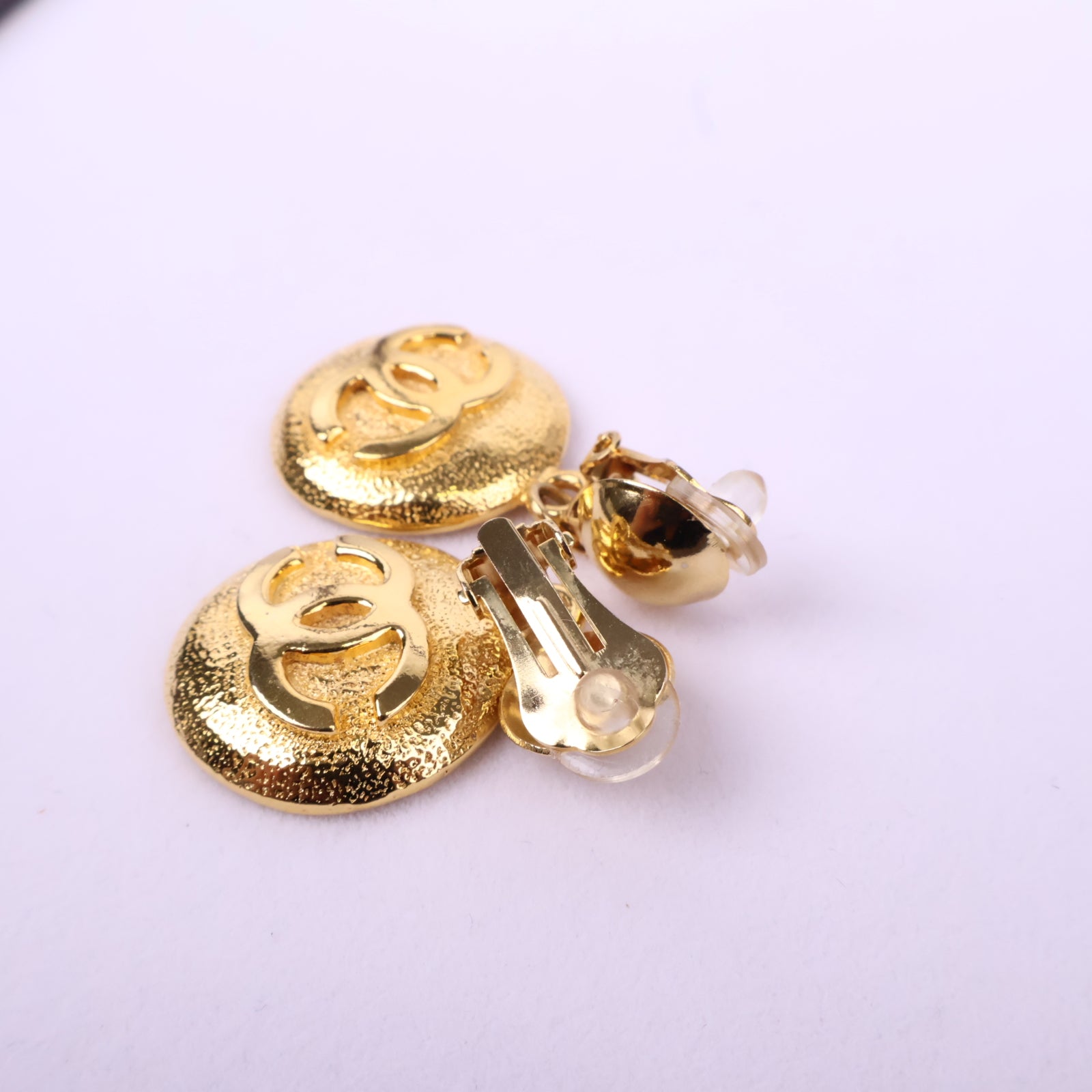 J3088 Chanel Clip-On Earrings CC Dangle Drop Button | Pre-Owned Metal CC motif