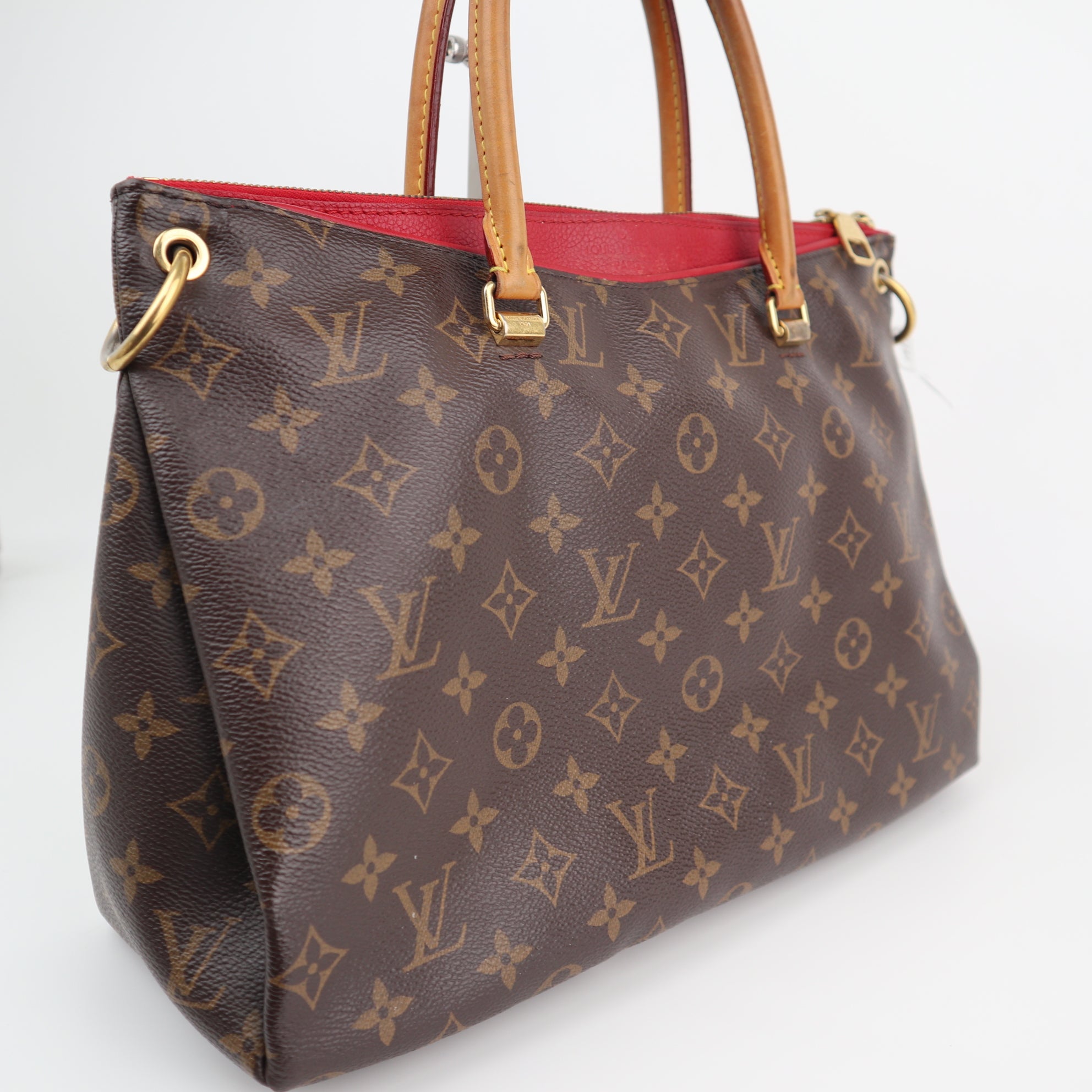 Louis Vuitton Monogram Canvas Red Pallas Bag Shoulder Bag C1615 | Pre-Owned Very Good Red Monogram Canvas