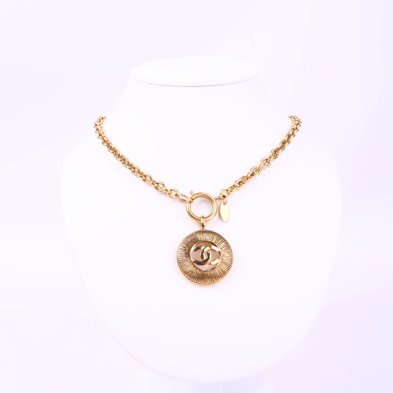 J3084 Chanel Necklace CC Gold Plated Sunburst ~Medallion Pendant | Pre-Owned Gold Gold-plated metal CC motif