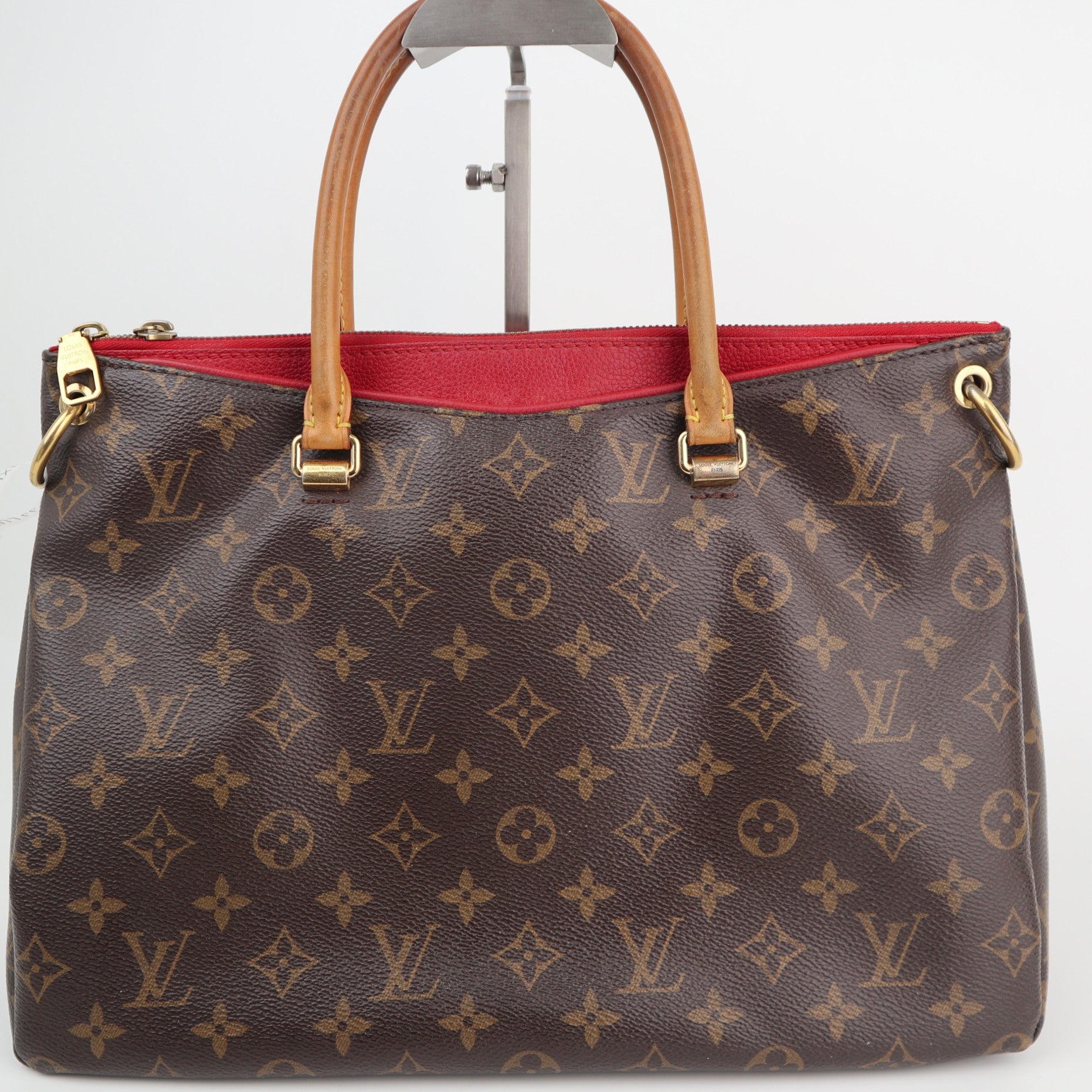 Louis Vuitton Monogram Canvas Red Pallas Bag Shoulder Bag C1615 | Pre-Owned Very Good Red Monogram Canvas