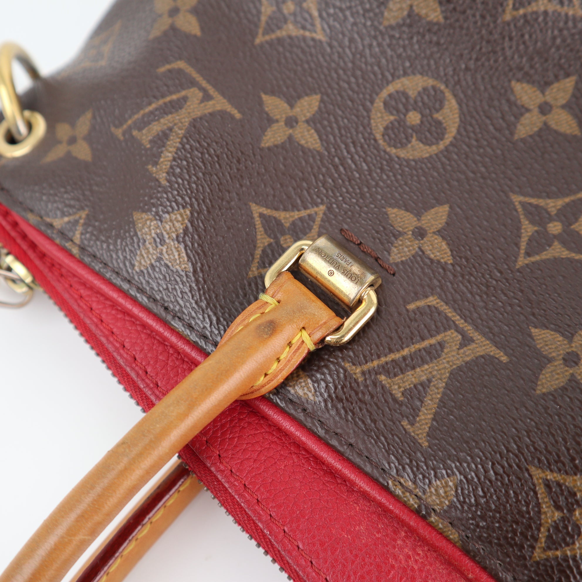 Louis Vuitton Monogram Canvas Red Pallas Bag Shoulder Bag C1615 | Pre-Owned Very Good Red Monogram Canvas