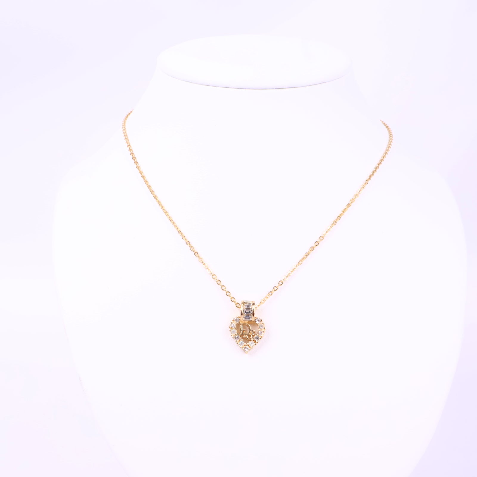 J3071 Christian Dior Necklace CD Heart | Pre-Owned Metal Dior logo