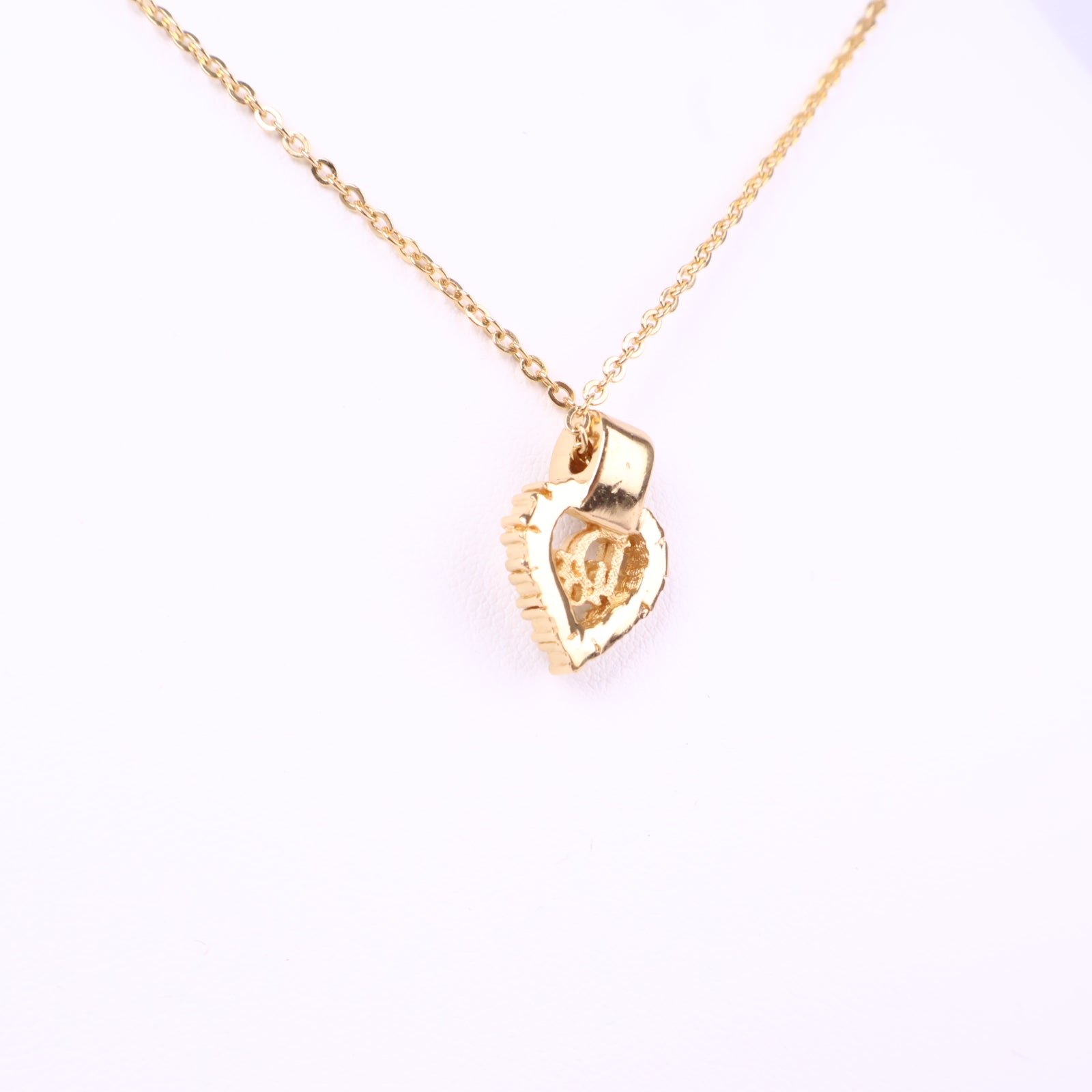 J3071 Christian Dior Necklace CD Heart | Pre-Owned Metal Dior logo
