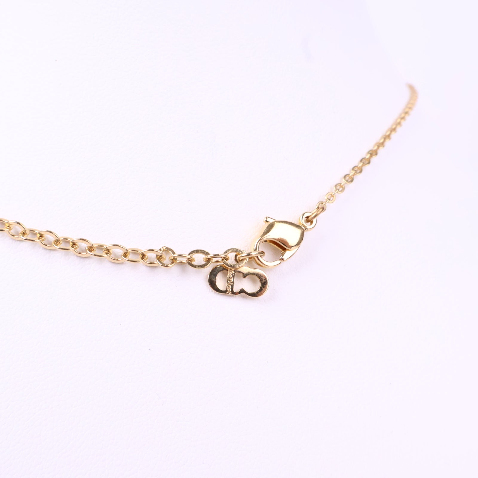 J3071 Christian Dior Necklace CD Heart | Pre-Owned Metal Dior logo