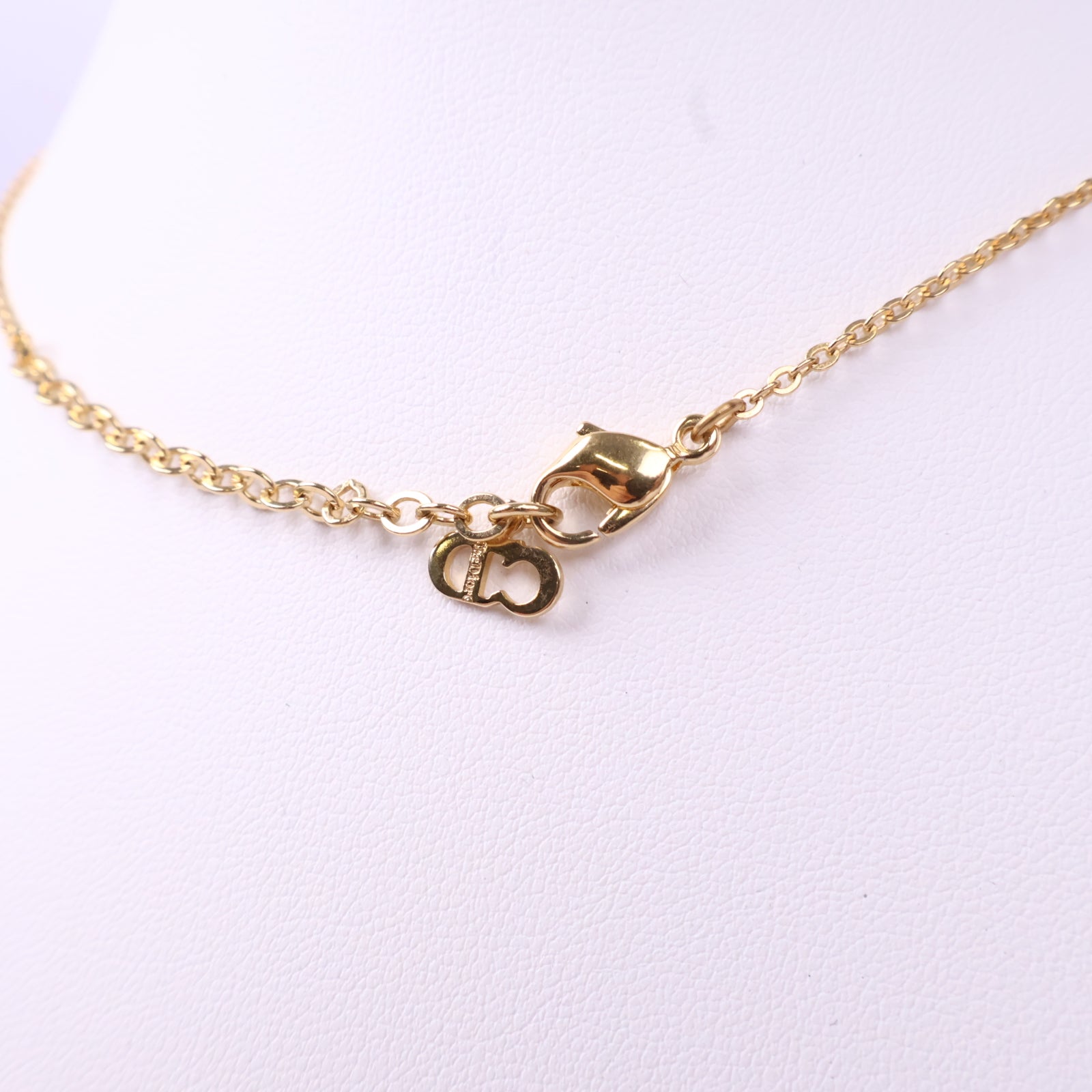 J3071 Christian Dior Necklace CD Heart | Pre-Owned Metal Dior logo