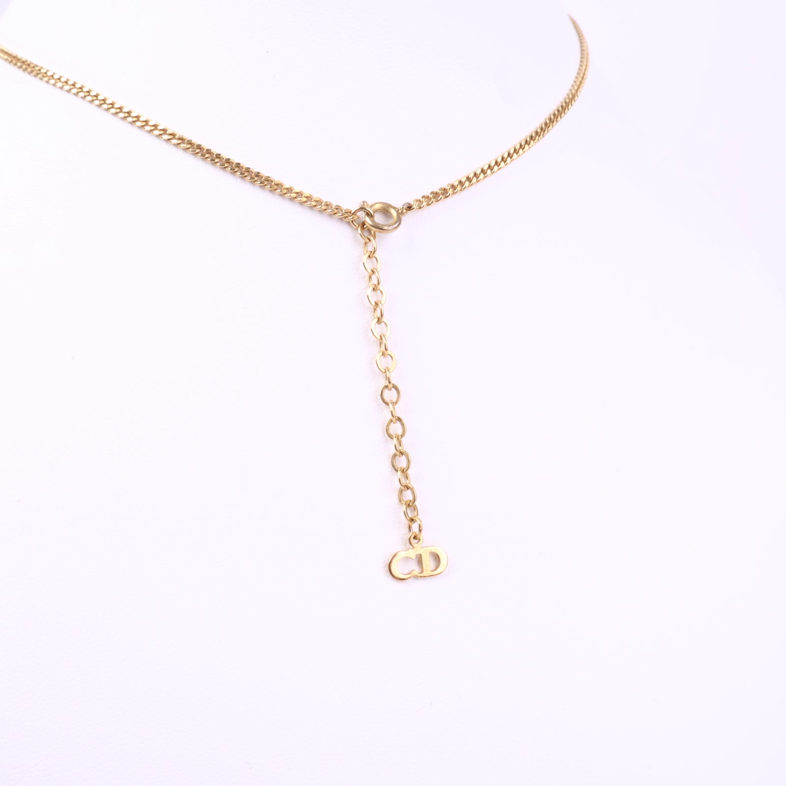 J3079 Christian Dior Necklace Logo | Pre-Owned Metal Dior logo