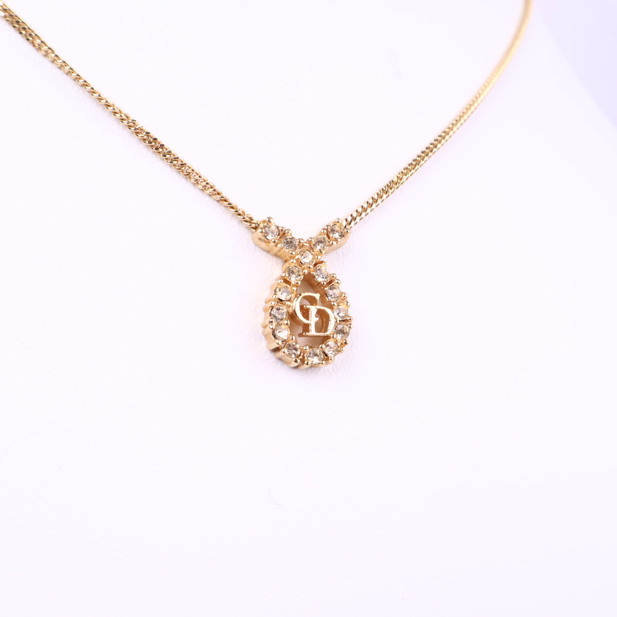 J3069 Christian Dior Necklace Dior Ribbon motif Rhinestone Gold Plated Necklace | Pre-Owned Gold Gold-plated metal, Crystal Ribbon motif