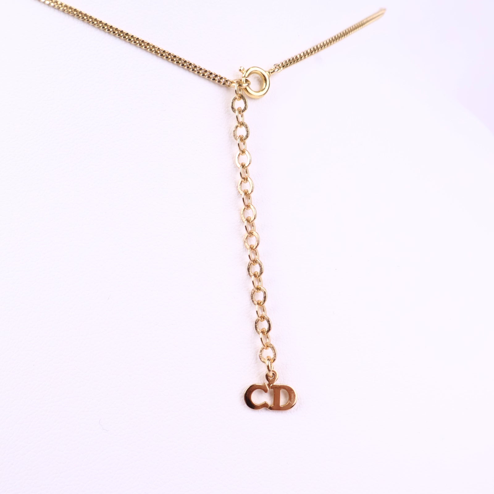 J3069 Christian Dior Necklace Dior Ribbon motif Rhinestone Gold Plated Necklace | Pre-Owned Gold Gold-plated metal, Crystal Ribbon motif
