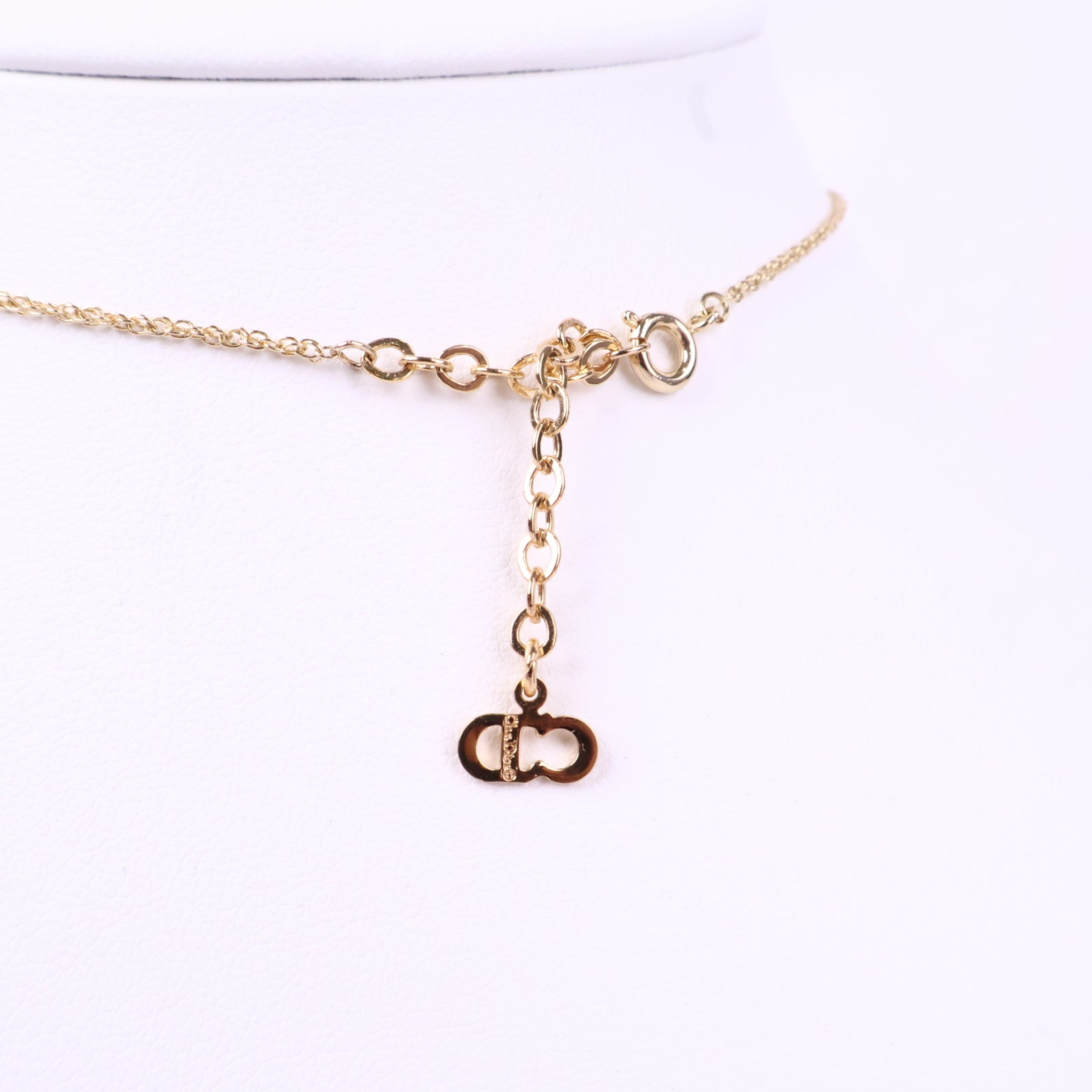 J3083 Christian Dior Necklace Dior Ribbon motif Rhinestone Gold Plated Necklace | Pre-Owned Like Gold-plated metal, Crystal Ribbon motif