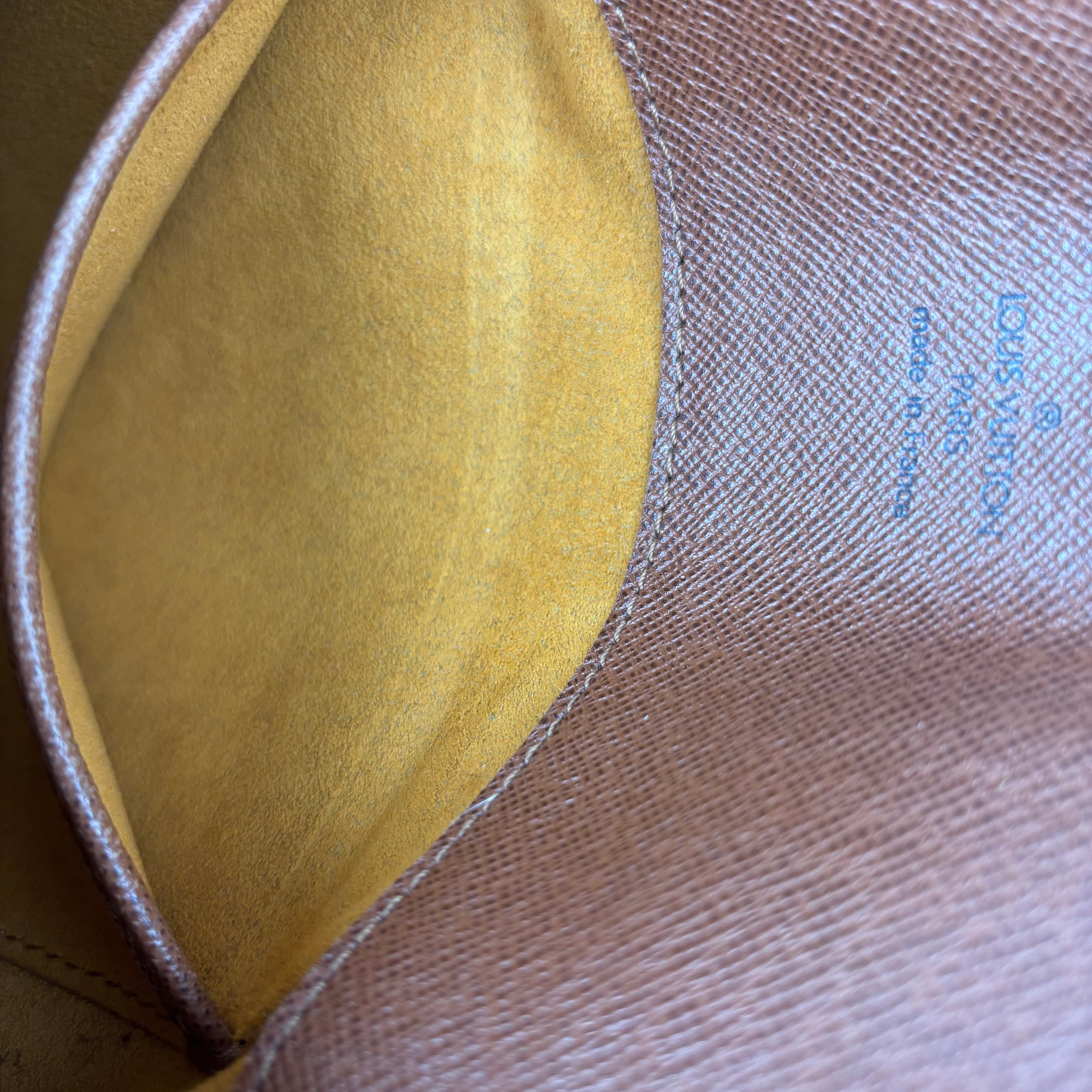 J1229-Louis Vuitton Preloved Pochette Crossbody Bag- Pre Owned