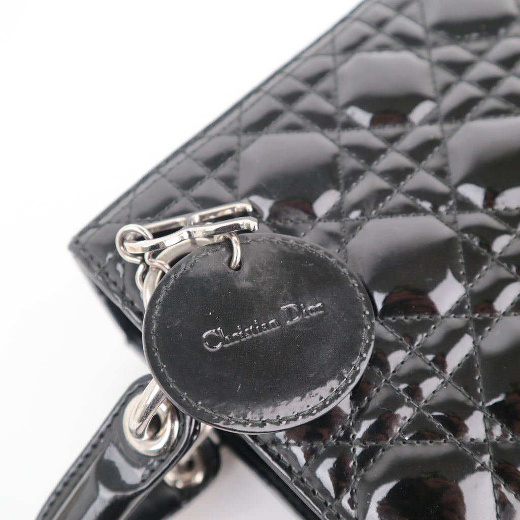 C2492 Christian Dior Top Handle Bag Patent Cannage Medium Lady Dior Bag Black | Pre-Owned Very Good Black Patent leather Cannage quilted