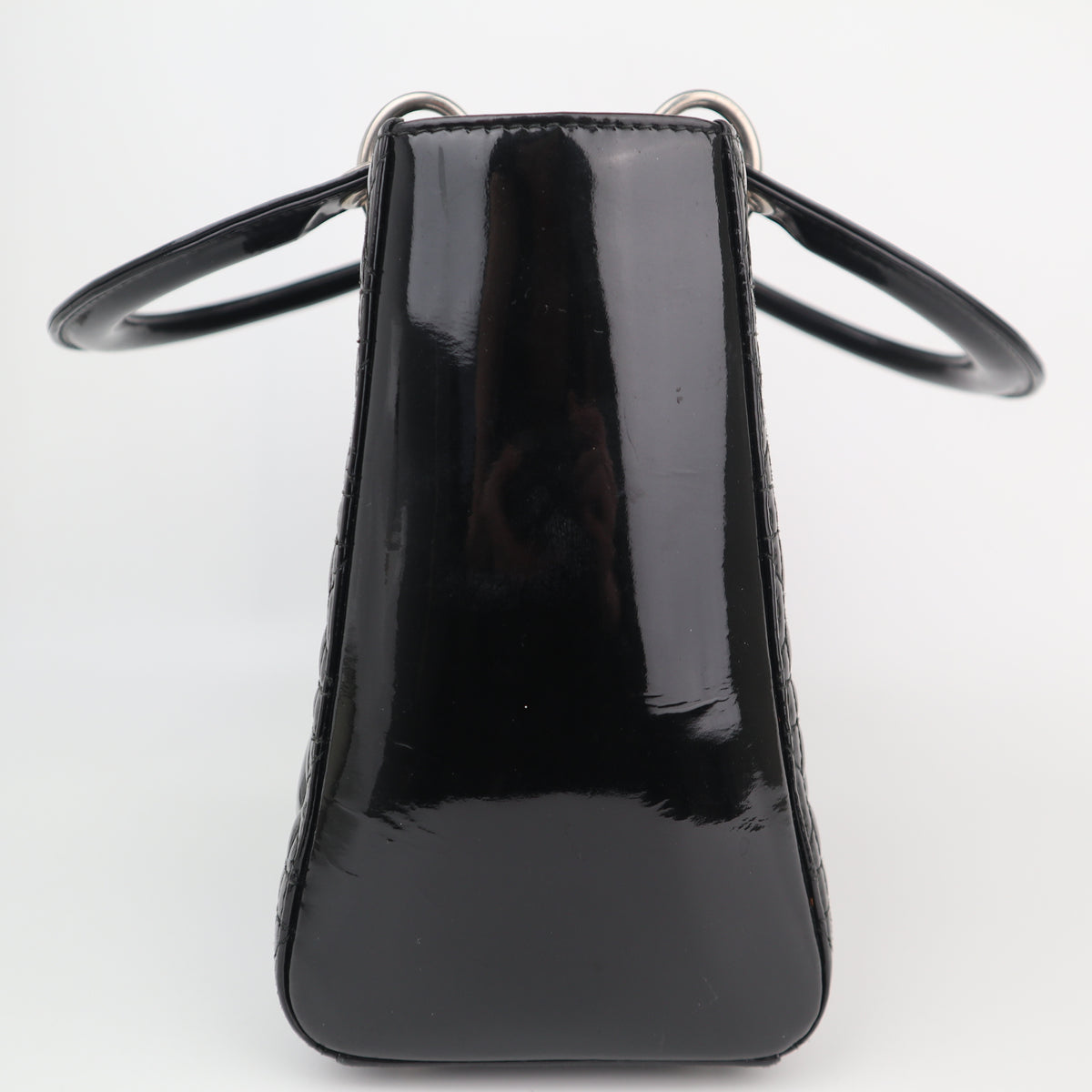 C2492 Christian Dior Top Handle Bag Patent Cannage Medium Lady Dior Bag Black | Pre-Owned Very Good Black Patent leather Cannage quilted