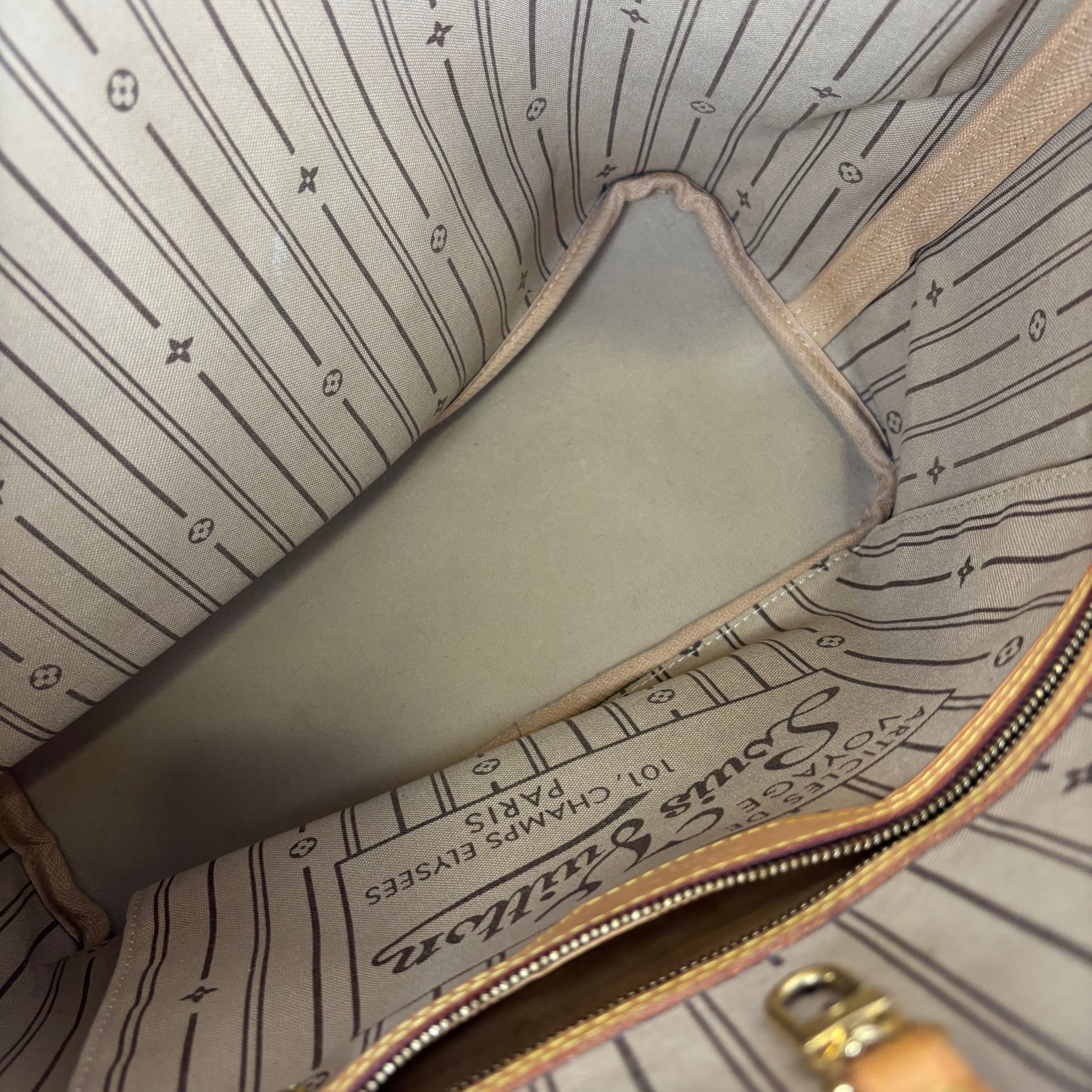 J1241-LOUIS VUITTON Louis Vuitton Neverfull- Pre Owned