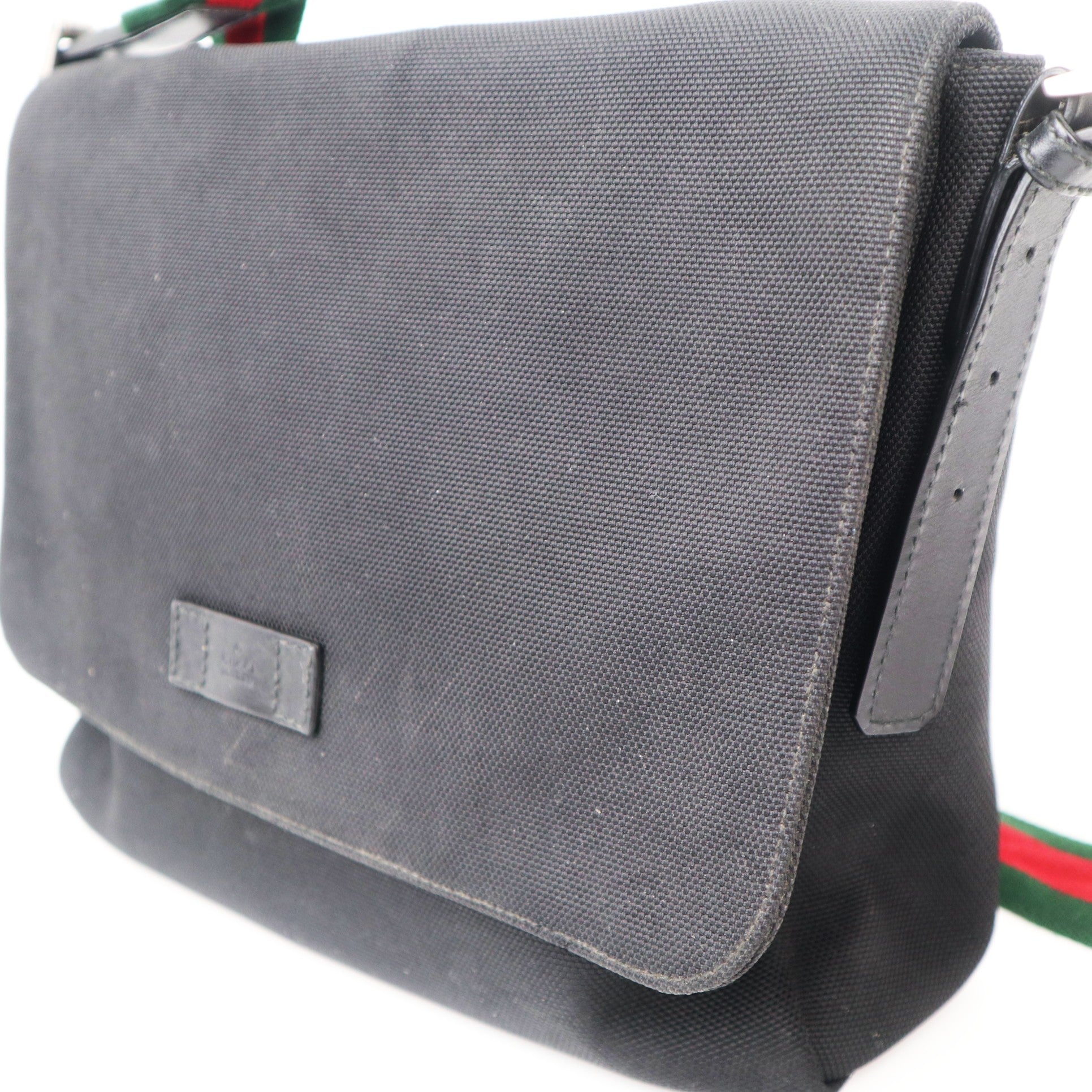 C1070 Gucci Techno Canvas Web Flap Messenger In Black -Pre Owned