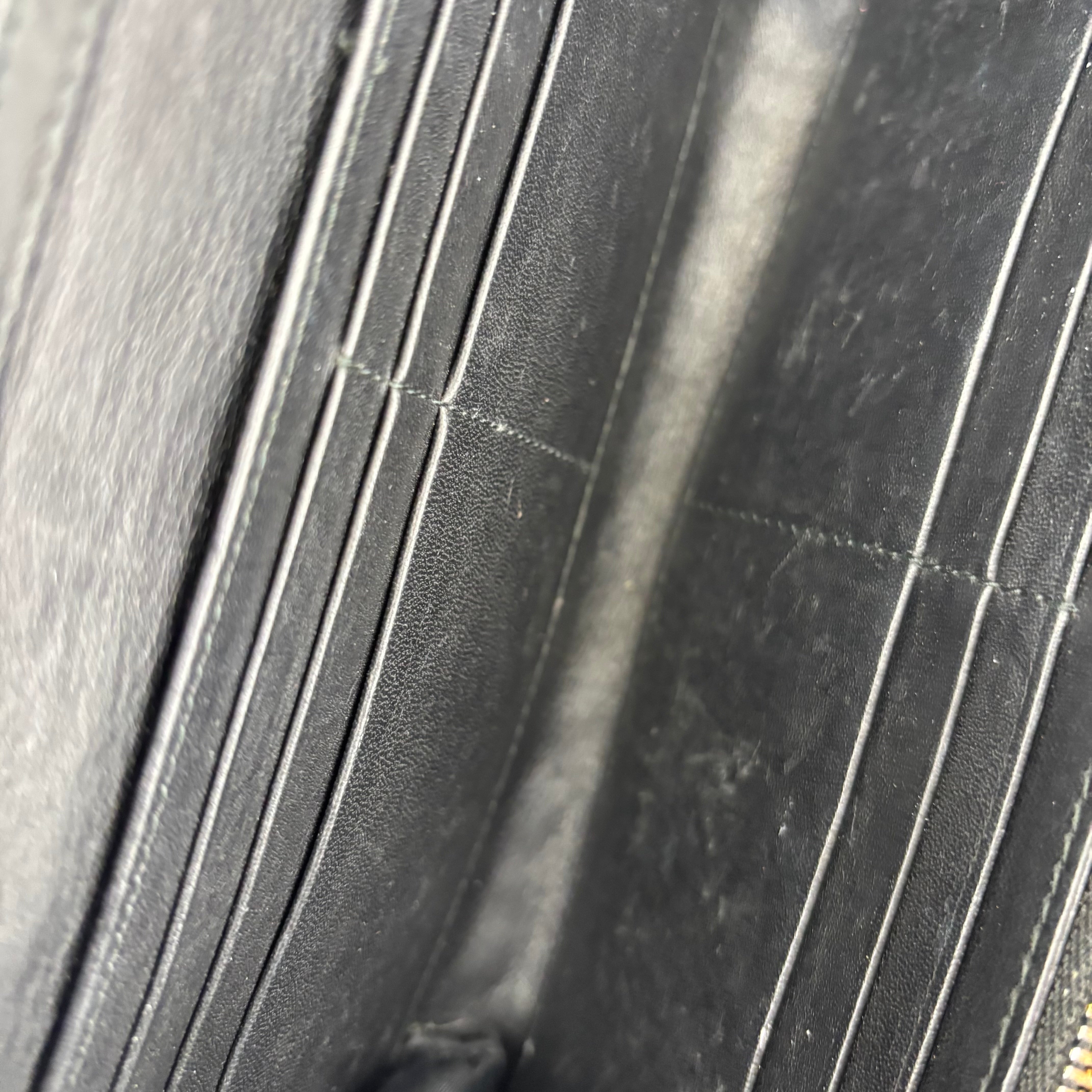 J1238-Dior Diana Enamel Wallet Chain ShoulderBag Black- Pre Owned