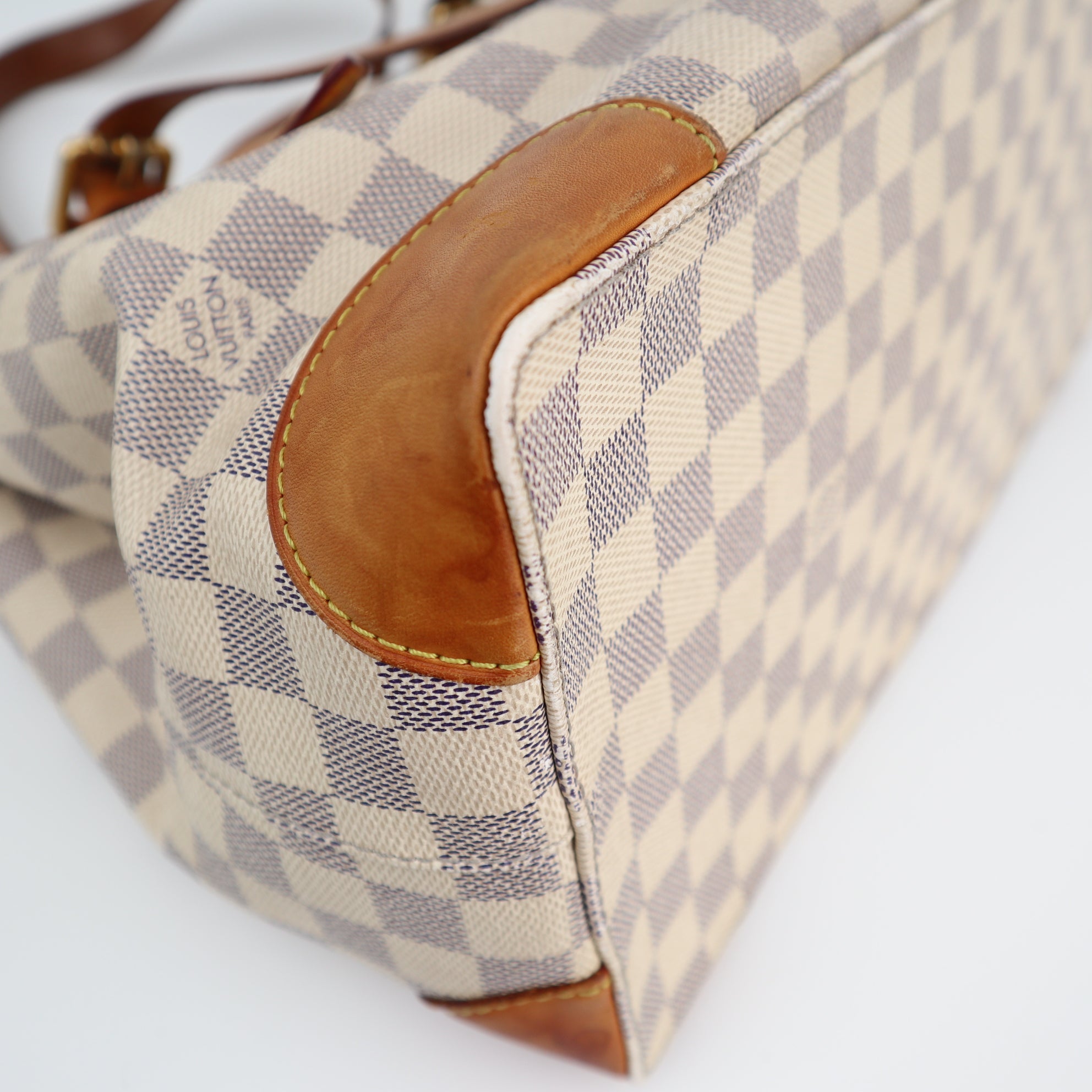 Louis Vuitton Damier Azur Hampstead MM Shoulder Bag C1627 | Pre-Owned Good Cream / Blue Damier Azur Canvas