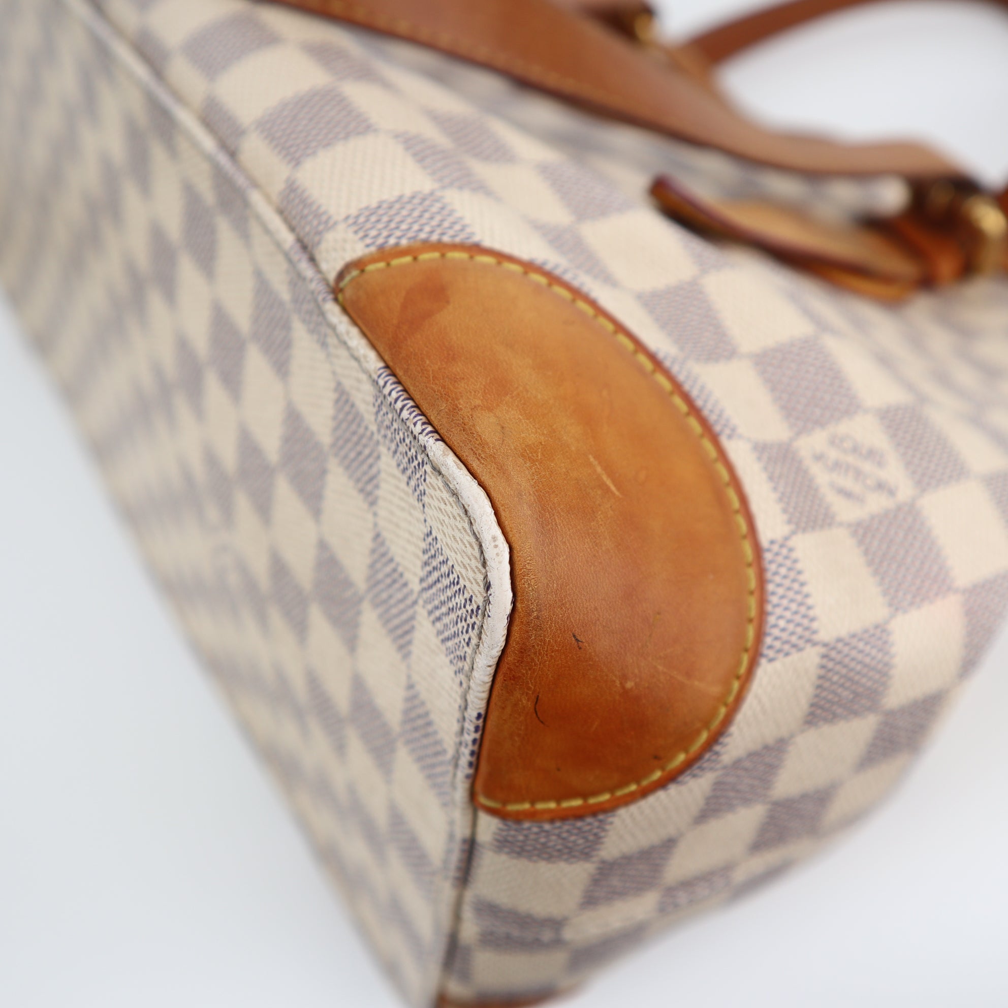 Louis Vuitton Damier Azur Hampstead MM Shoulder Bag C1627 | Pre-Owned Good Cream / Blue Damier Azur Canvas