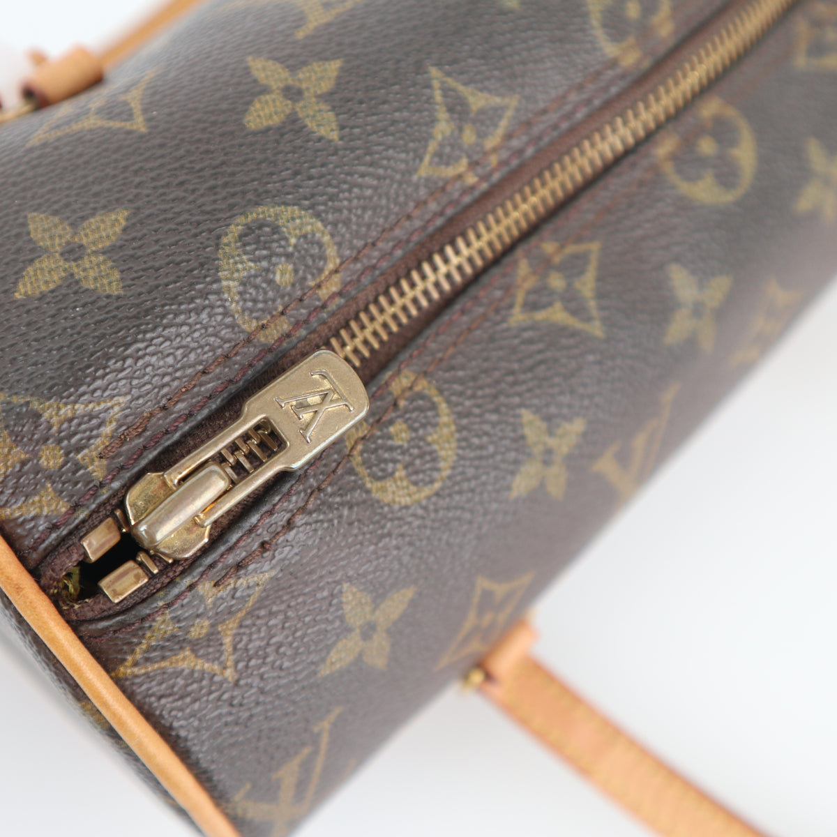 C2498R Louis Vuitton Shoulder Bag Monogram Canvas Papillon 26 | Pre-Owned Very Good Brown Monogram Canvas