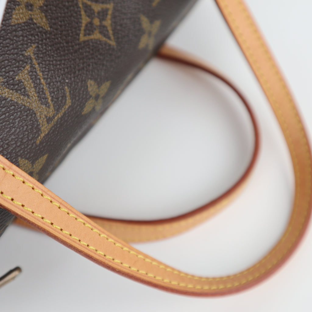 C2498R Louis Vuitton Shoulder Bag Monogram Canvas Papillon 26 | Pre-Owned Very Good Brown Monogram Canvas