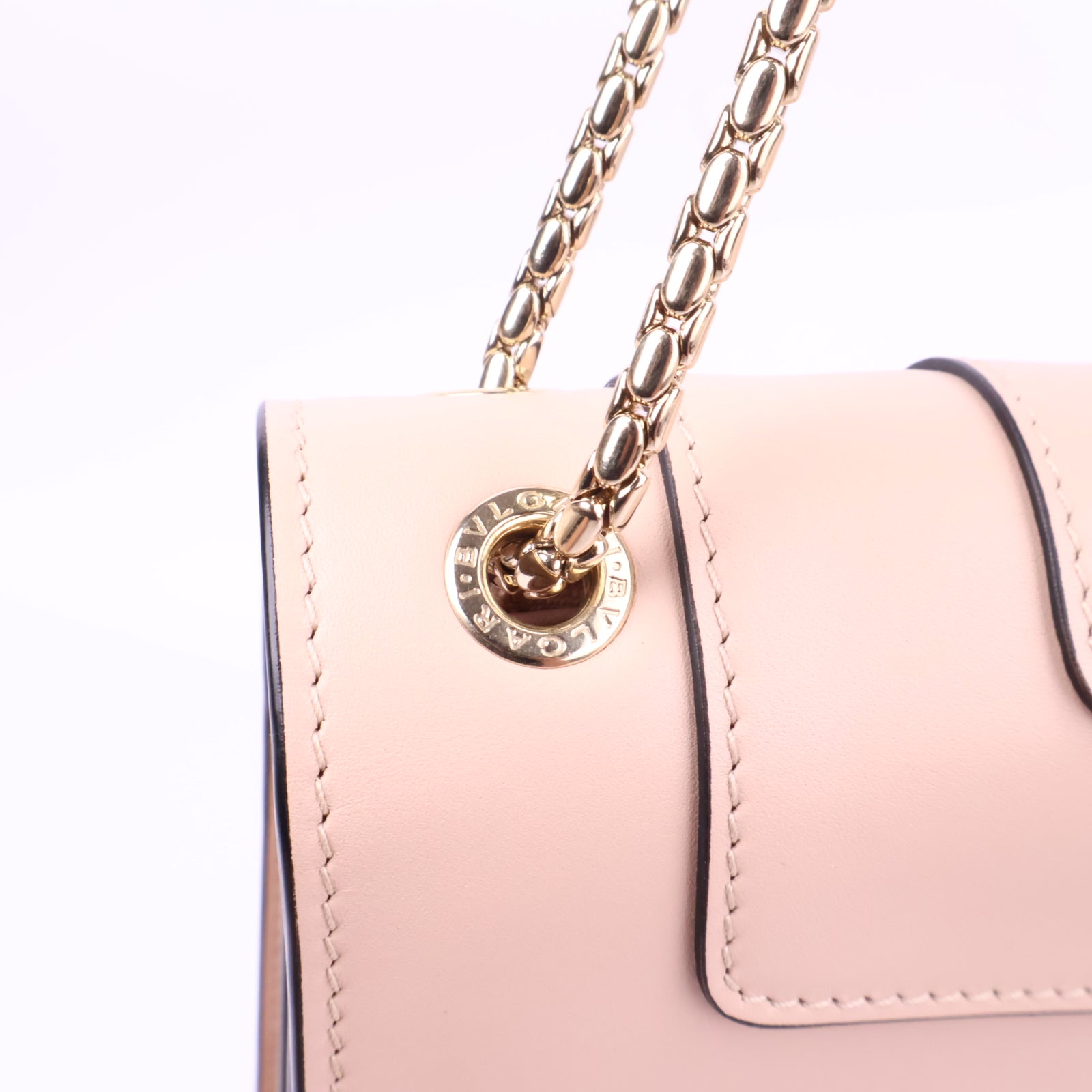 J2933 Bulgari Shoulder Bag Serpenti Forever | Pre-Owned Leather Plain