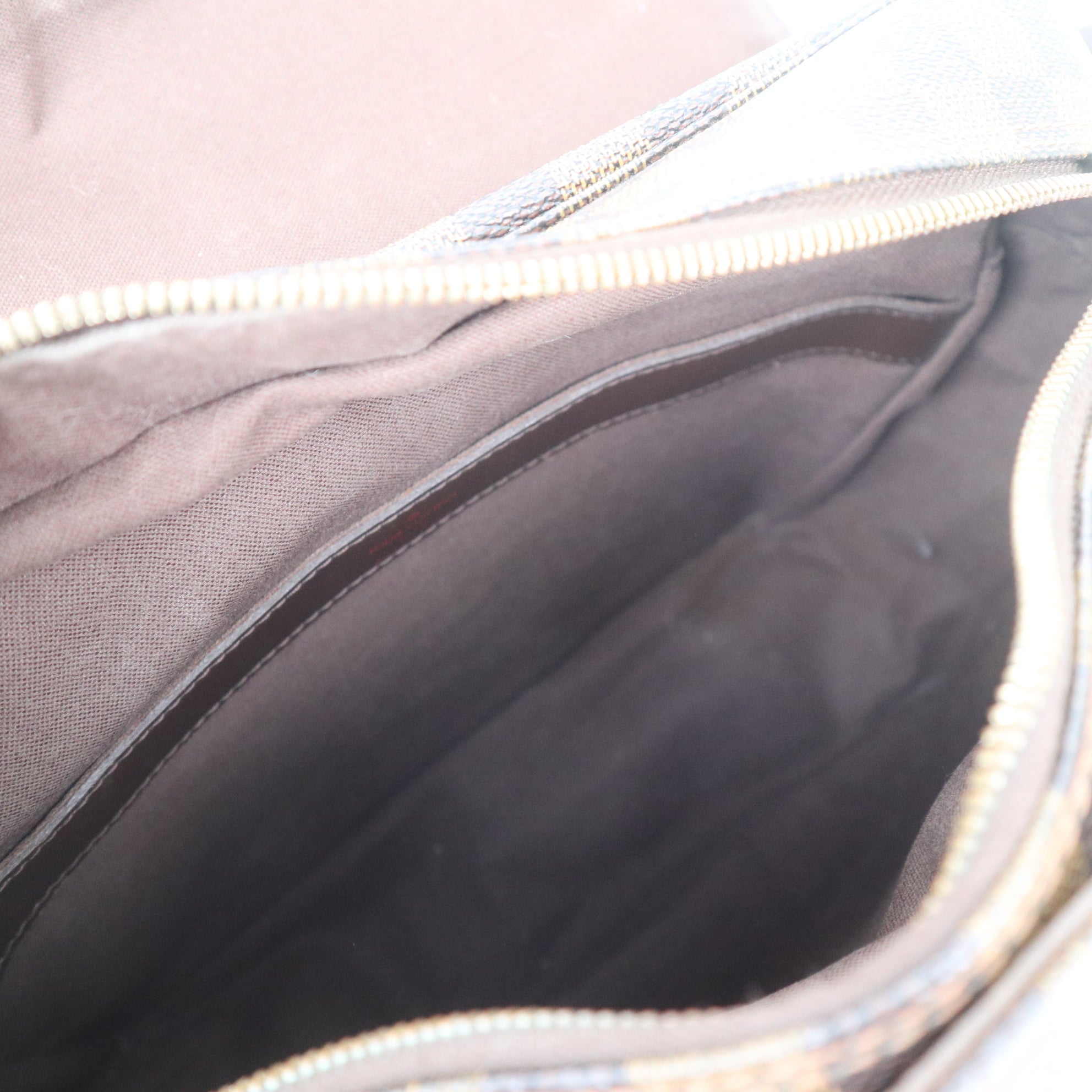 C1074 Louis Vuitton Naviglio Damier Ebene Canvas Messenger -Pre Owned