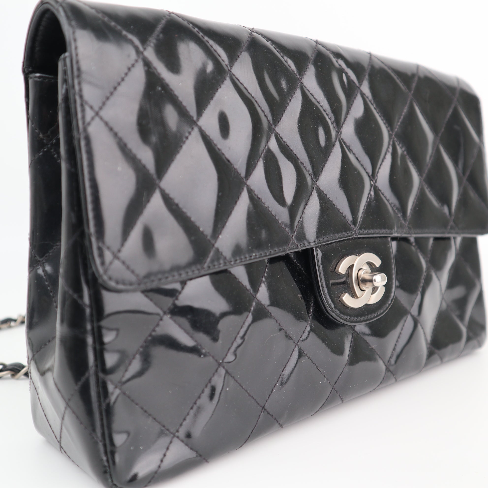 Chanel Black Quilted Patent Leather Coco Shine Flap Bag Shoulder Bag C1635 | Pre-Owned Very Good Black Quilted Leather, Patent leather