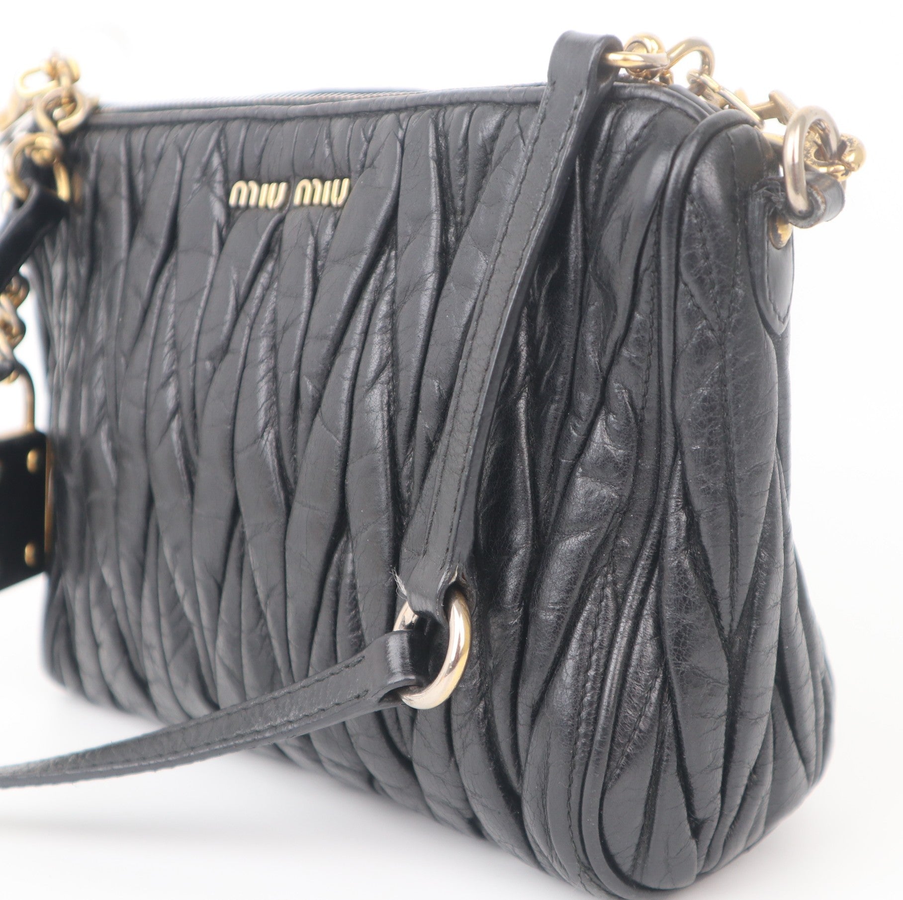 C1077 Miu Miu Black Matelassé Leather Shoulder Bag-Pre Owned