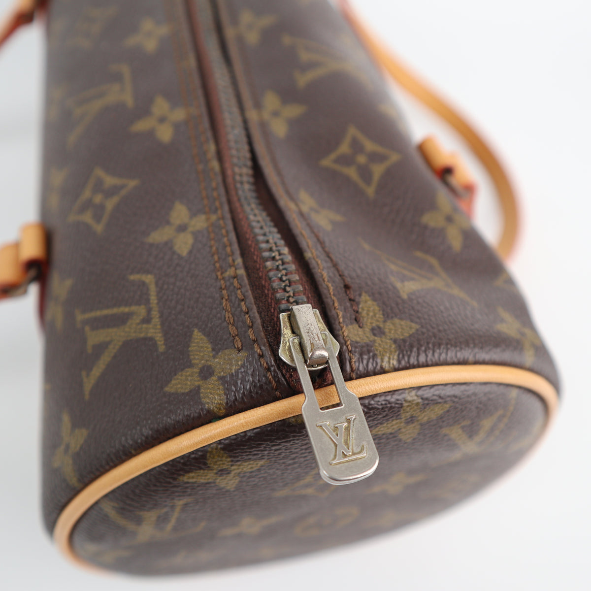 Louis Vuitton Monogram Papillon 30 Shoulder Bag C1638R | Pre-Owned Very Good Brown Monogram Canvas