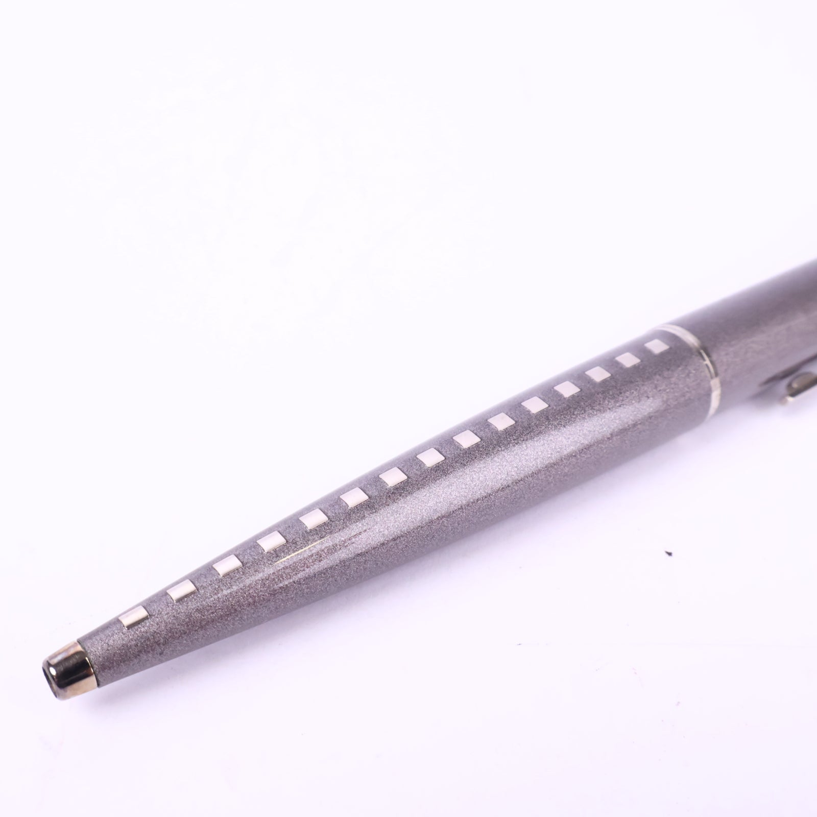 J2850 Louis Vuitton Jet Ligne Ballpoint Pen | Pre-Owned Neutral Metal