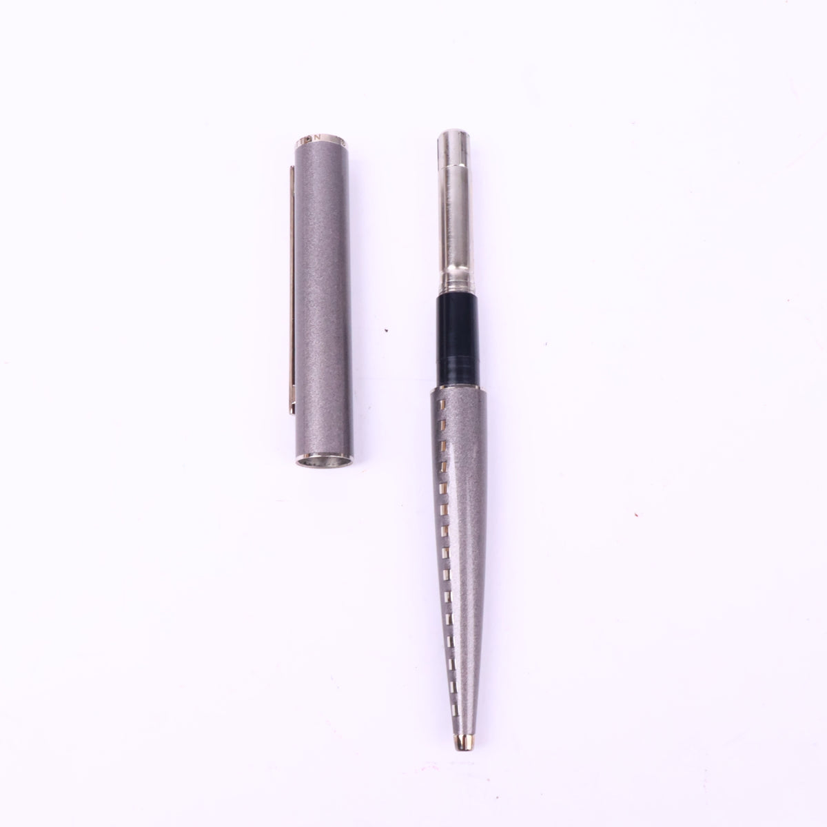 J2850 Louis Vuitton Jet Ligne Ballpoint Pen | Pre-Owned Neutral Metal