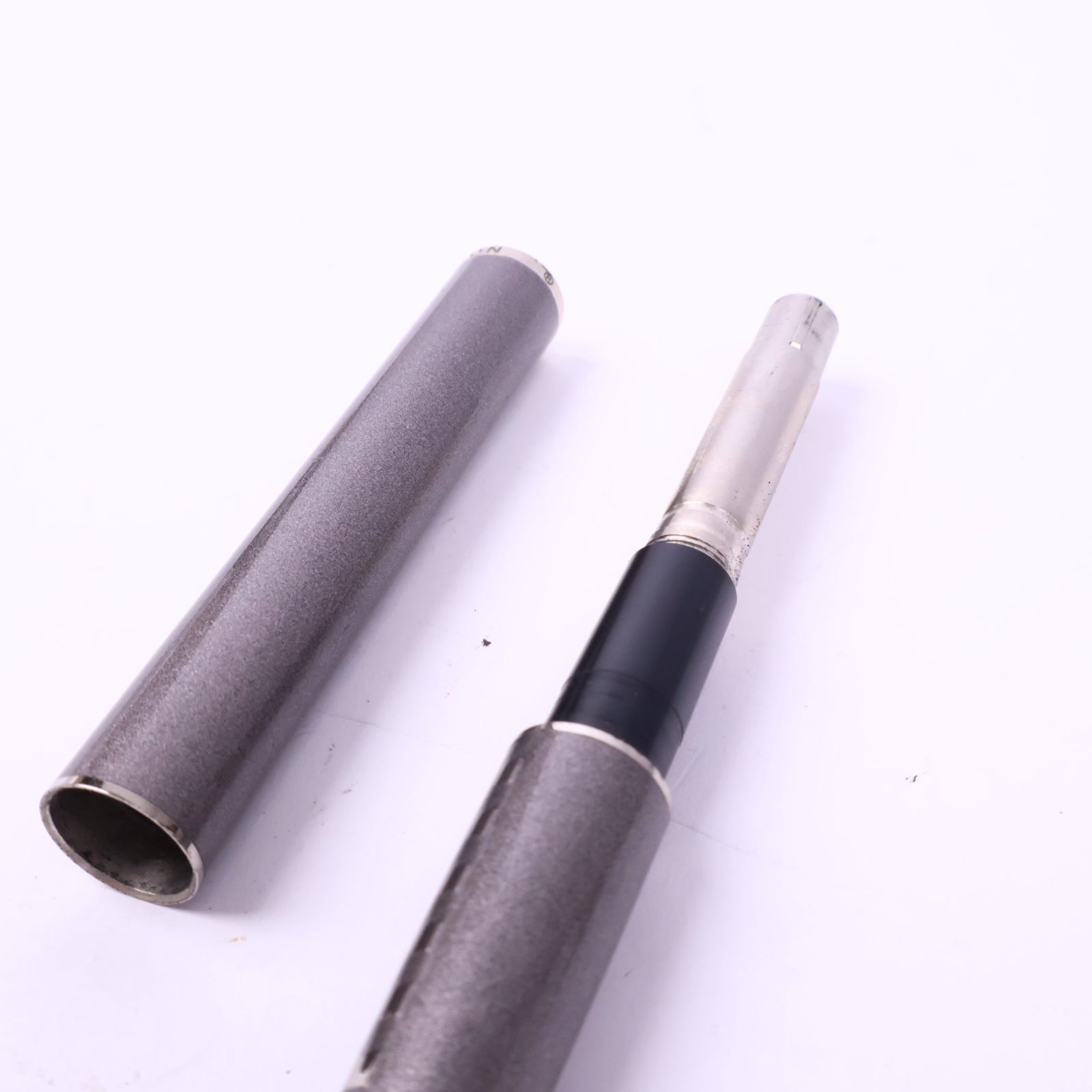 J2850 Louis Vuitton Jet Ligne Ballpoint Pen | Pre-Owned Neutral Metal