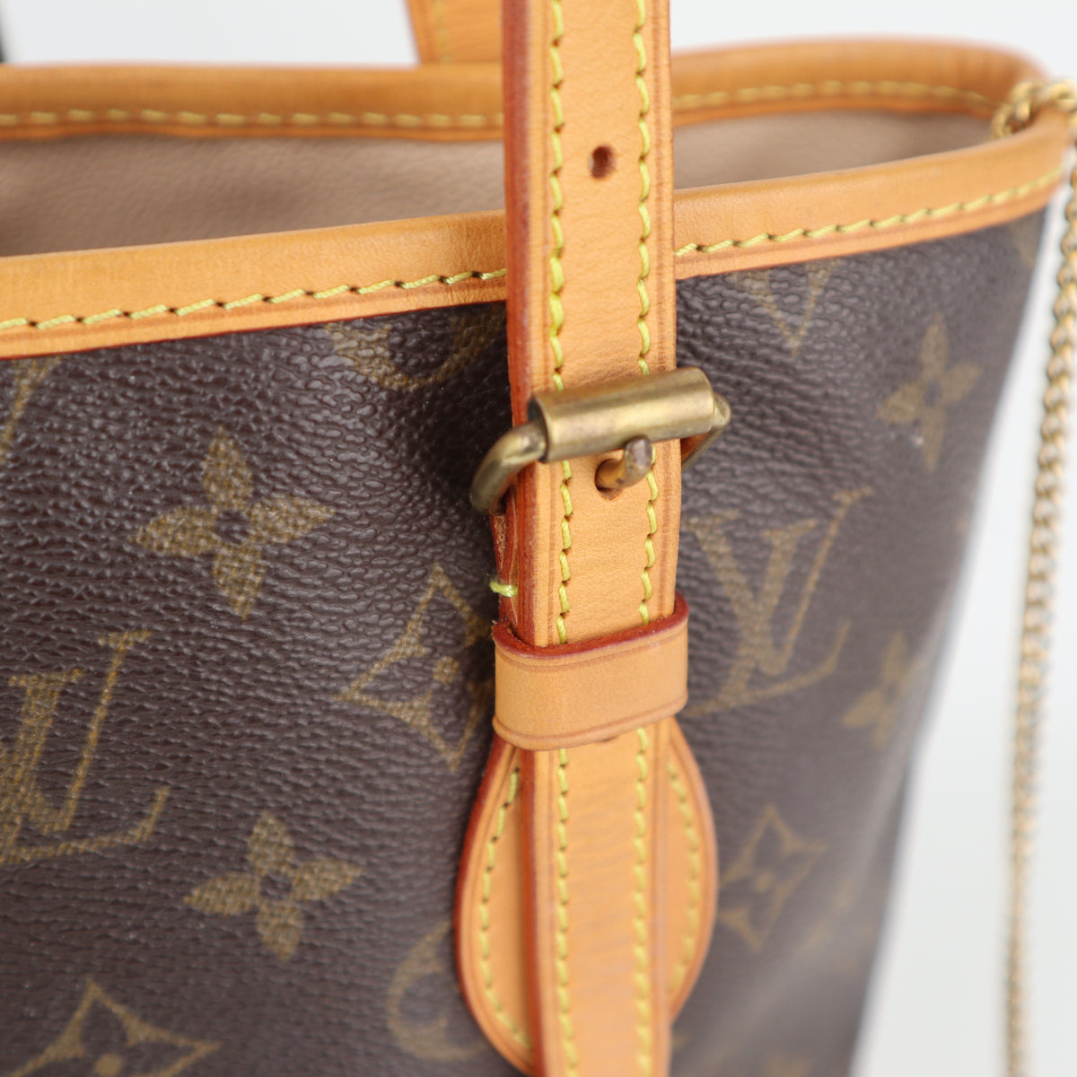 C2507R Louis Vuitton Bucket Bag Monogram Canvas Marais Bucket | Pre-Owned Excellent Brown Monogram Canvas