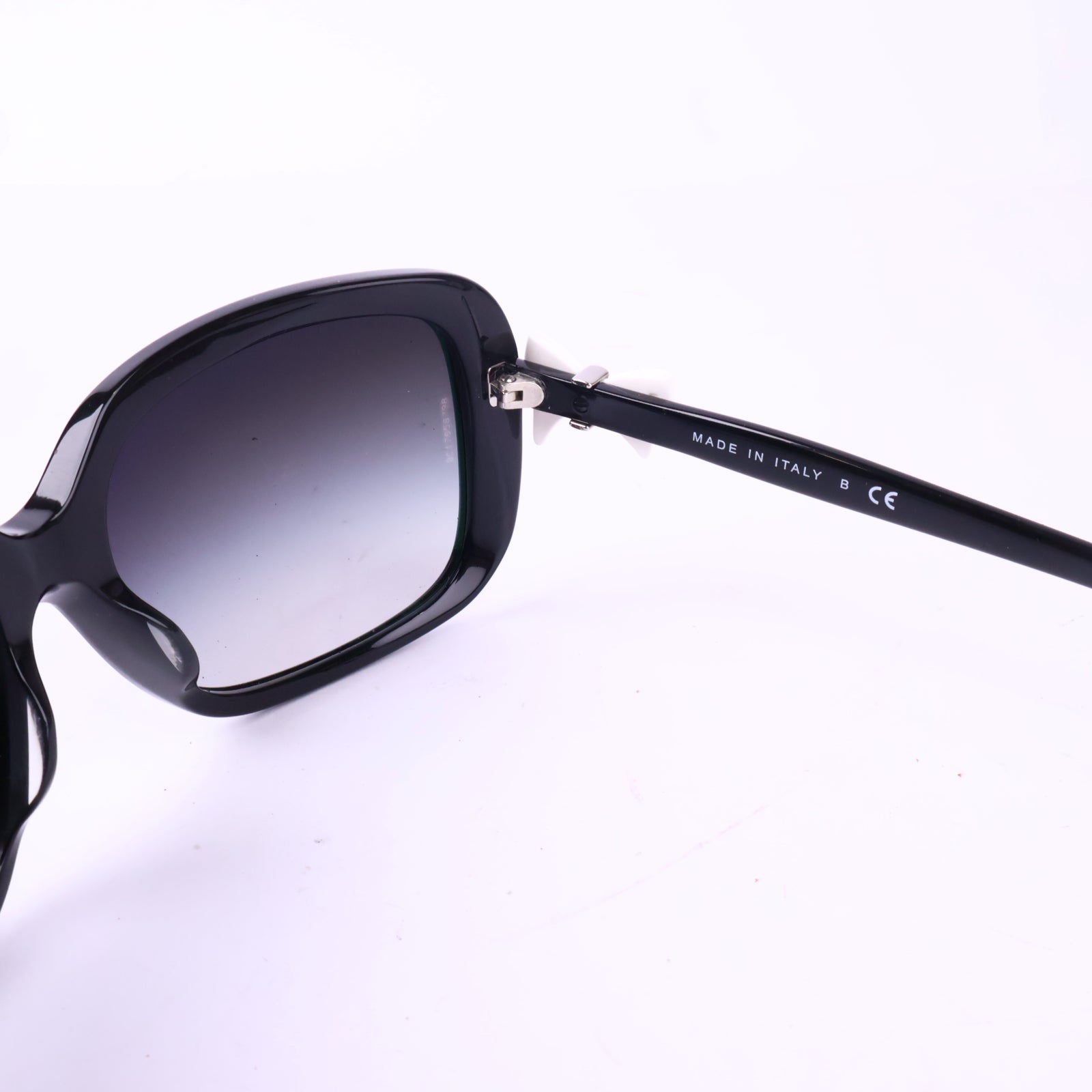 J2977 Chanel Sunglasses CC Bow Sunglasses | Pre-Owned Neutral Acetate