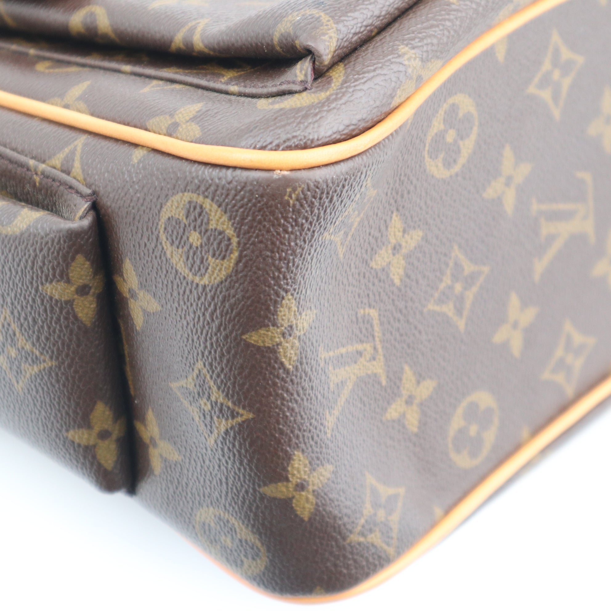 Louis Vuitton Monogram Canvas Multipli Cité Shoulder Bag C1640R | Pre-Owned Excellent Brown Monogram Canvas