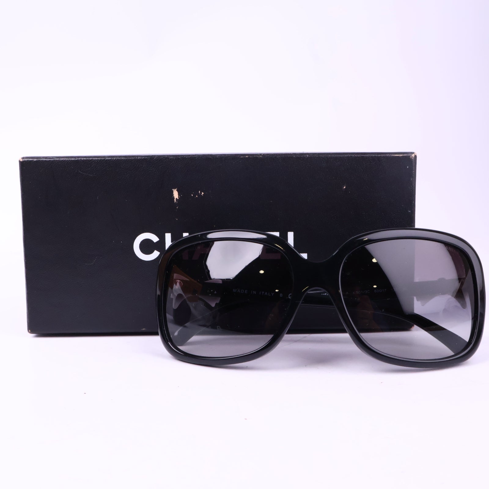 J2977 Chanel Sunglasses CC Bow Sunglasses | Pre-Owned Neutral Acetate