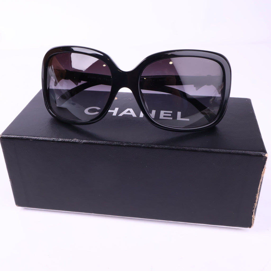 J2977 Chanel Sunglasses CC Bow Sunglasses | Pre-Owned Neutral Acetate