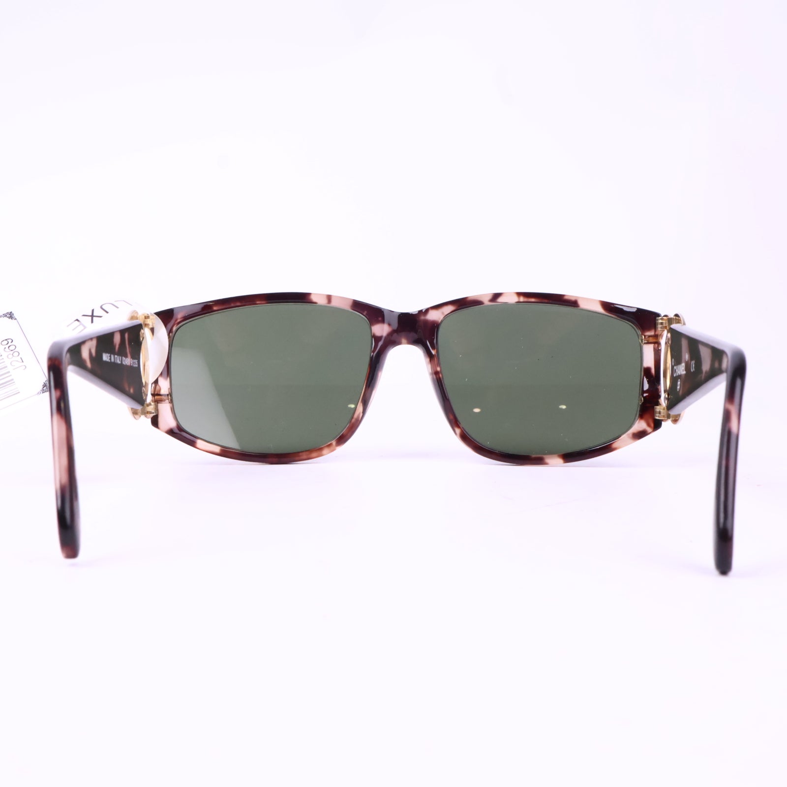 J2869 Chanel Sunglasses Sunglasses with Large CC motifs at sides | Pre-Owned Neutral Acetate / Metal