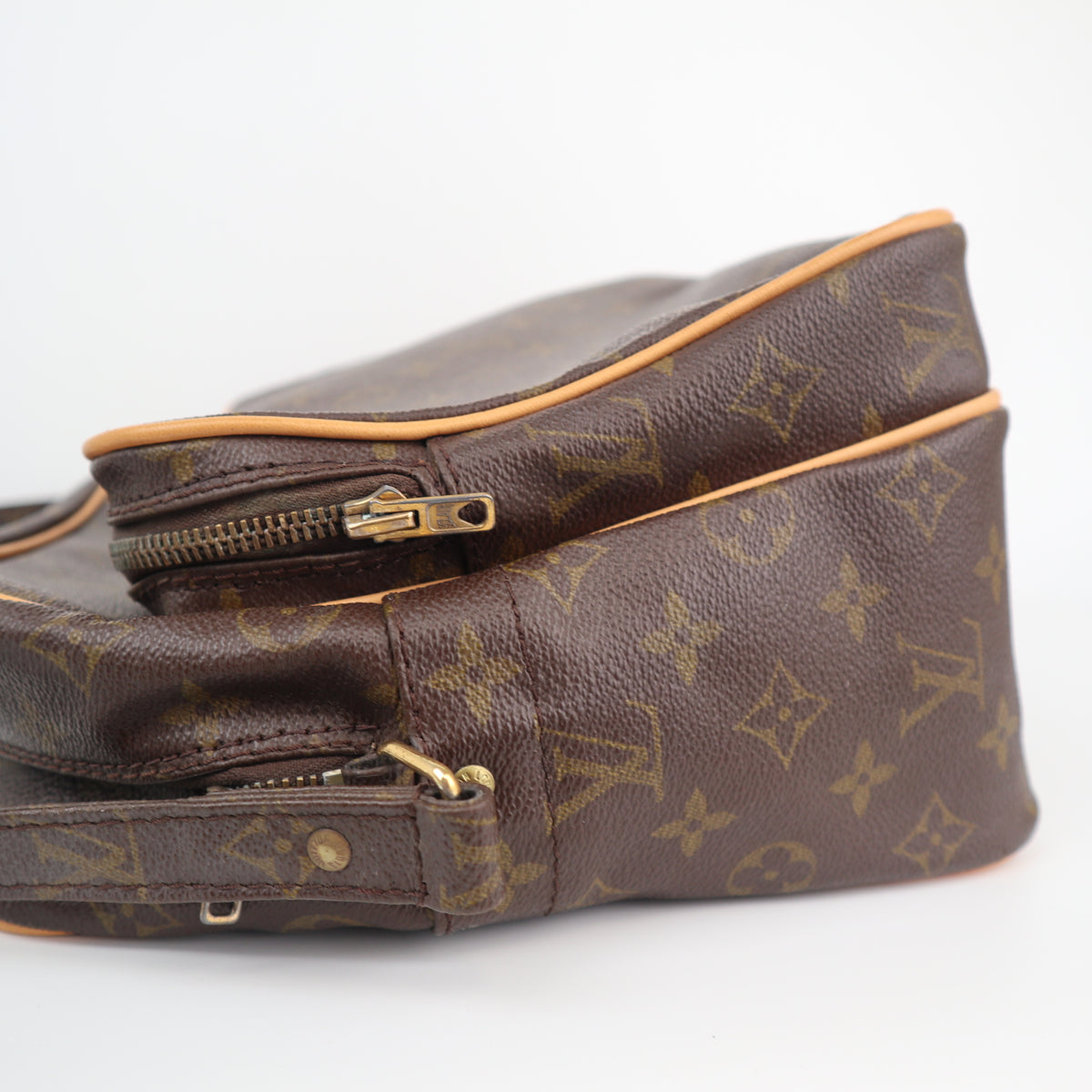 Louis Vuitton Monogram Reporter GM Shoulder Bag C1645R | Pre-Owned Very Good Brown Monogram Canvas