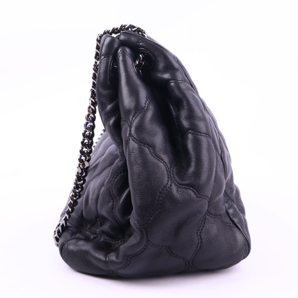 J2852 Chanel Shoulder Bag Black Lambskin Leather Quilted Accordian Shoulder Bag | Pre-Owned Black Leather