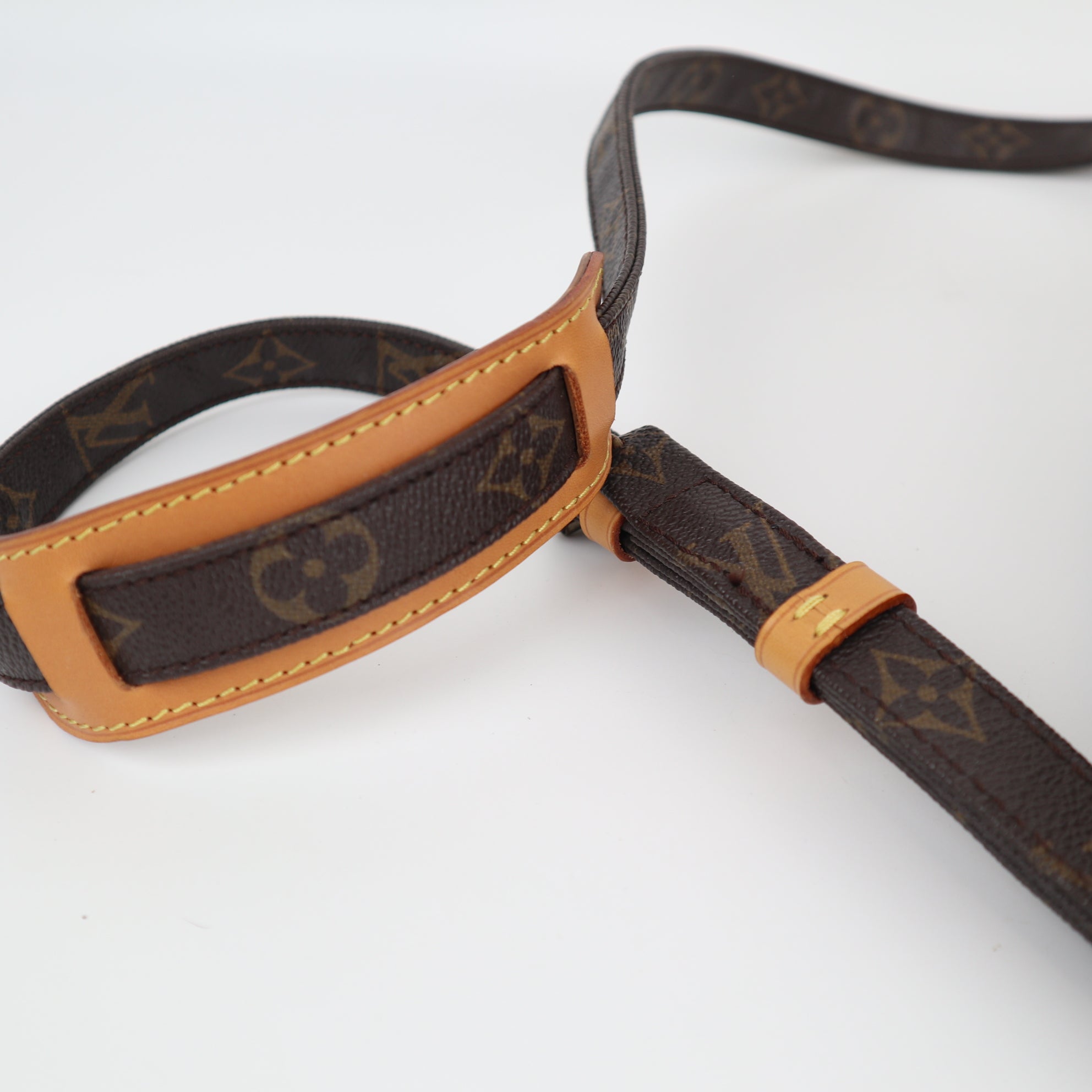 Louis Vuitton Monogram Danube MM Shoulder Bag C1649R | Pre-Owned Very Good Brown Monogram Canvas