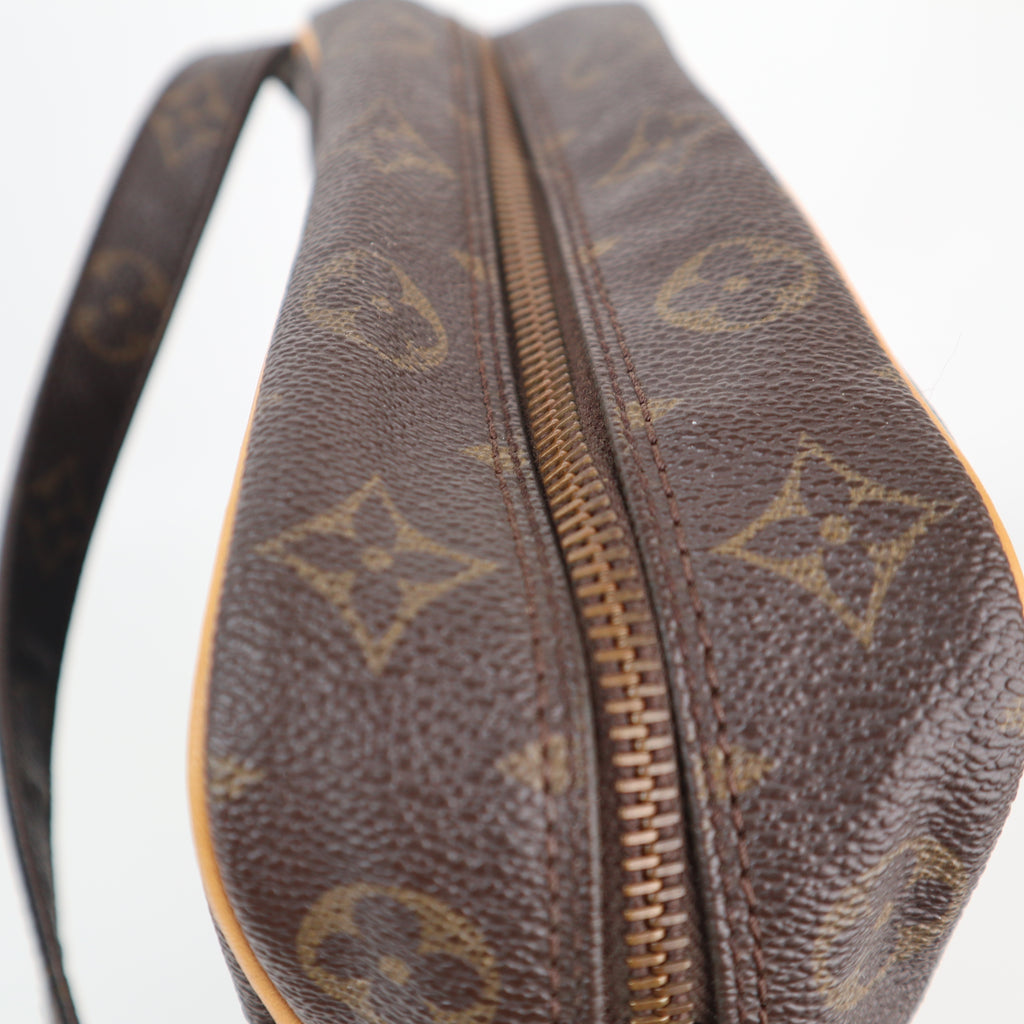Louis Vuitton Monogram Danube MM Shoulder Bag C1649R | Pre-Owned Very Good Brown Monogram Canvas