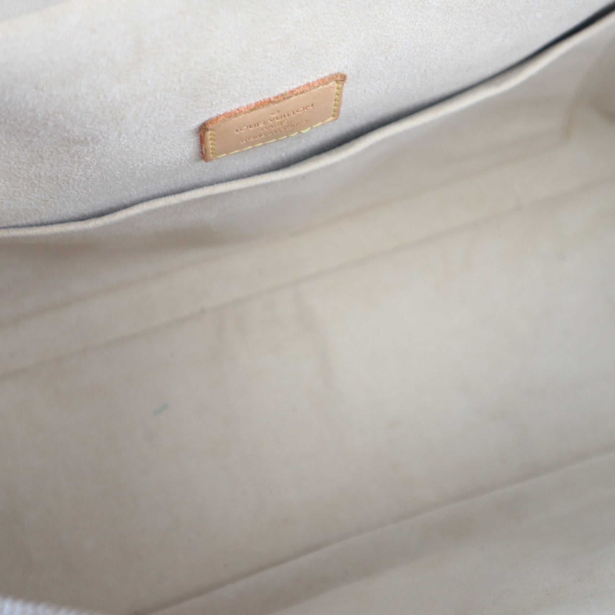 Louis Vuitton Monogram Canvas Manhattan GM Shoulder Bag C1650 | Pre-Owned Very Good Brown Monogram Canvas
